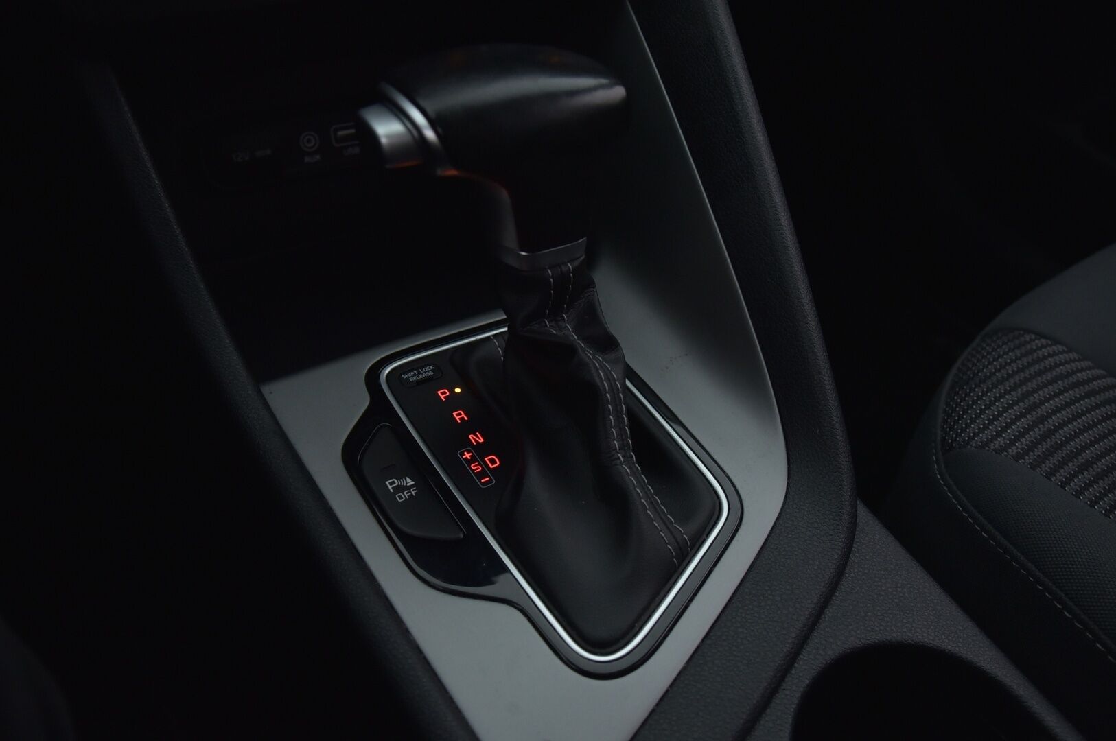 Kia Niro 2017 1,6 GDi Hybrid - | Suomi-auto | Vakkari | P.kamera | Lohkolämmitin |