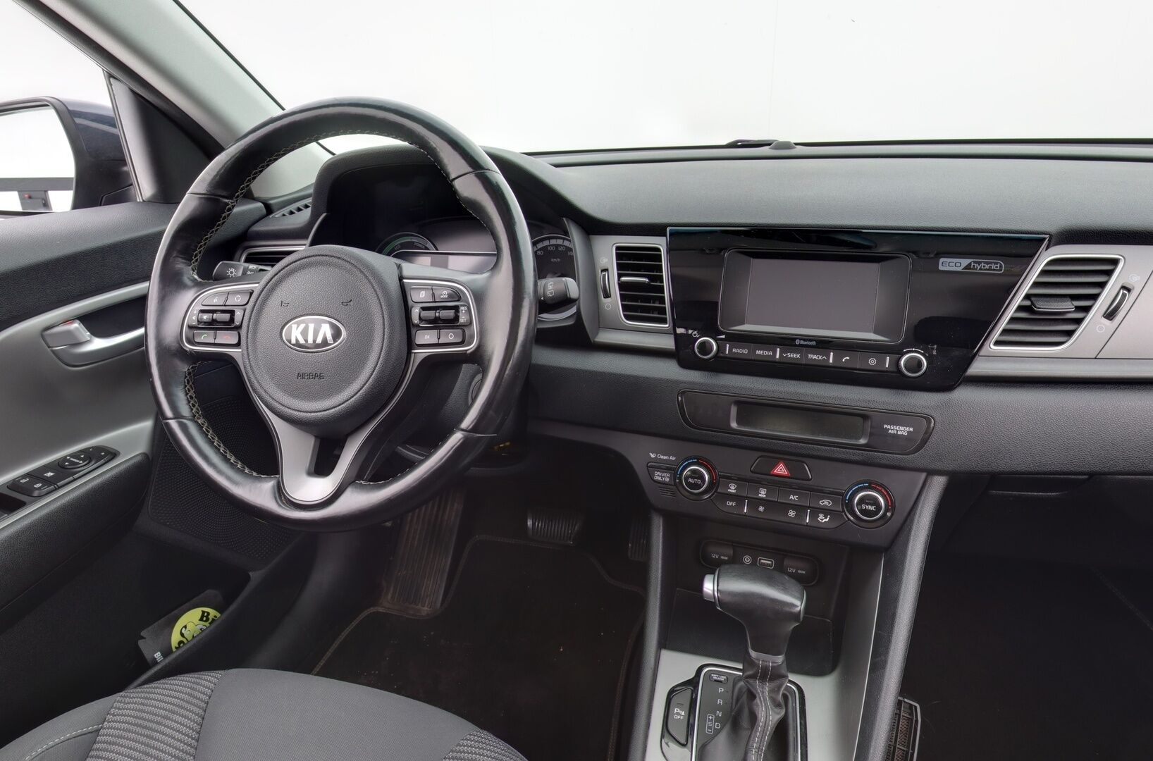 Kia Niro 2017 1,6 GDi Hybrid - | Suomi-auto | Vakkari | P.kamera | Lohkolämmitin |