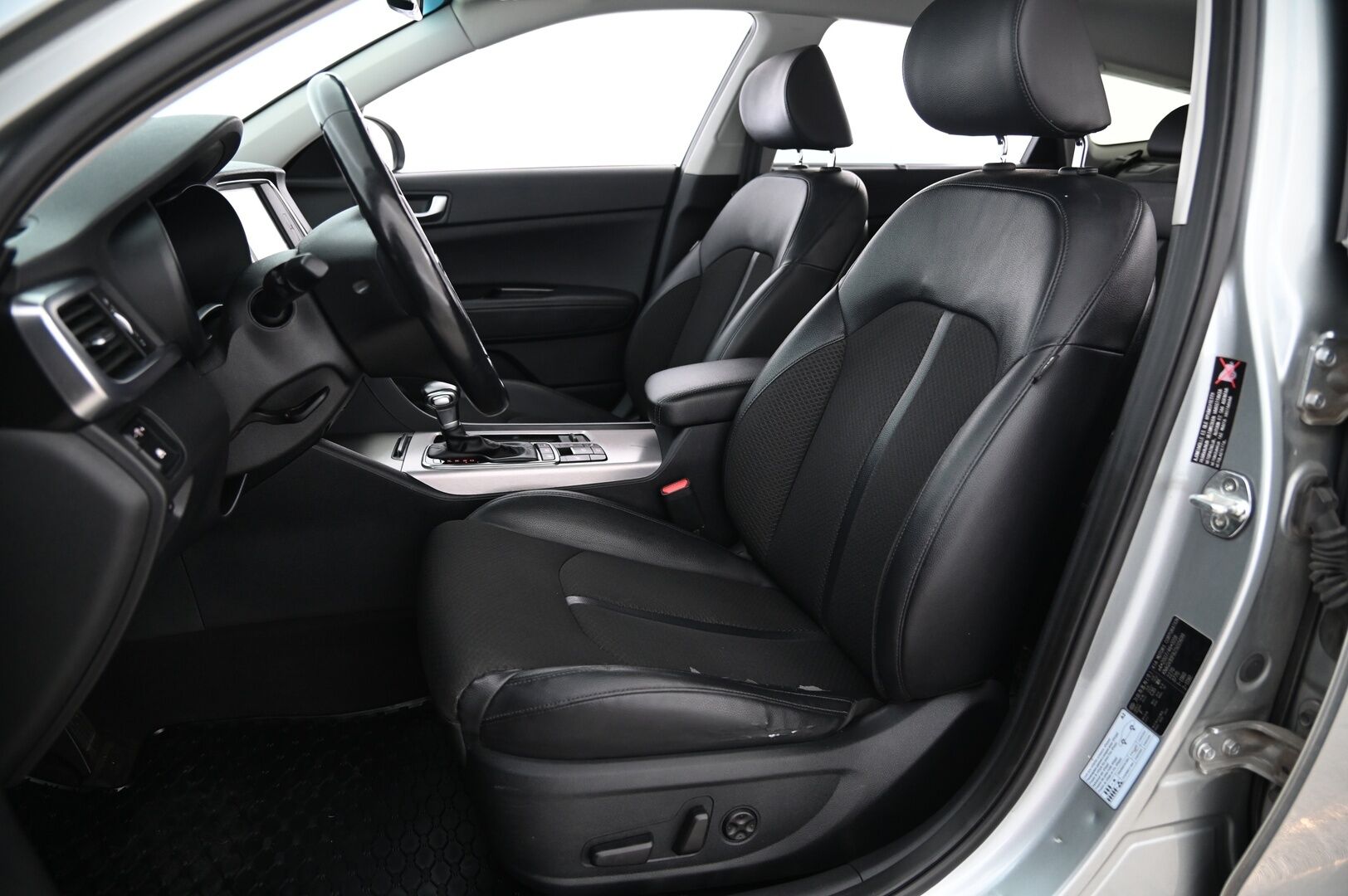 Kia Optima 2017 2,0 GDI PHEV Business Premium SW A/T * ACC / H&K / Kuljettajan istuin muistilla* - *Juuri saapunut / Suomi-auto*