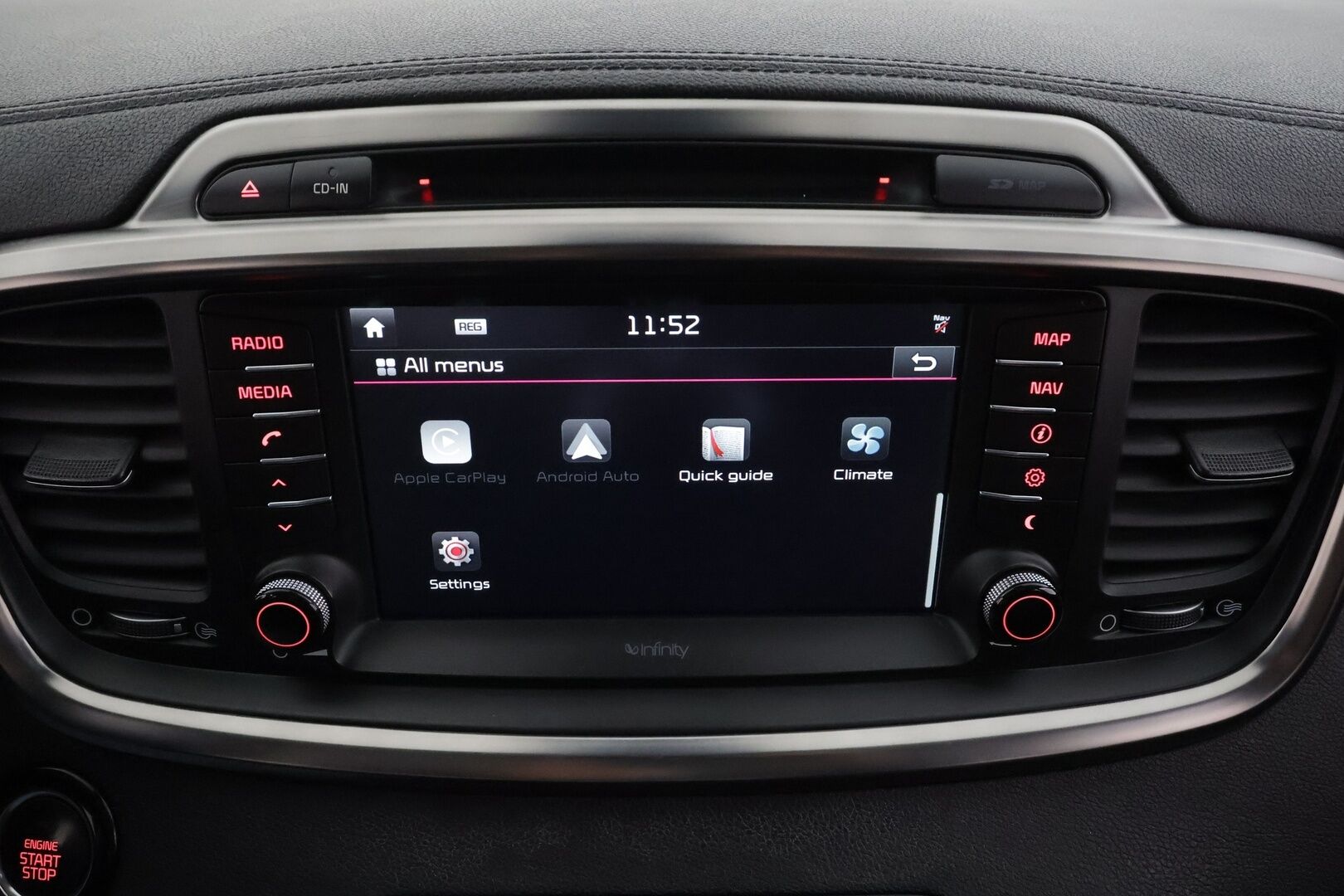 Kia Sorento 2017 2,2 CRDi AWD Business Luxury A/T 7P * ACC / Panorama / Koukku / Ilmastoidut nahat / Lohko+Sisä / 360° / Infinity * - Suomi-auto / Kahdet renkaat aluvanteilla / Huippuvarusteet