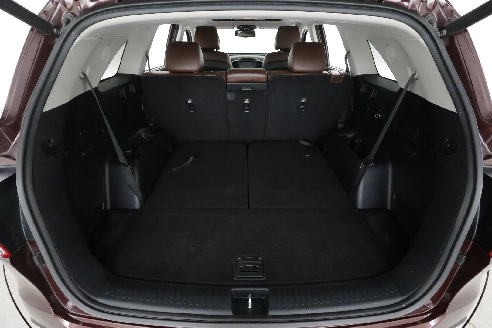 Kia Sorento 2017 2,2 CRDi AWD Business Luxury A/T 7P * ACC / Panorama / Koukku / Ilmastoidut nahat / Lohko+Sisä / 360° / Infinity * - Suomi-auto / Kahdet renkaat aluvanteilla / Huippuvarusteet