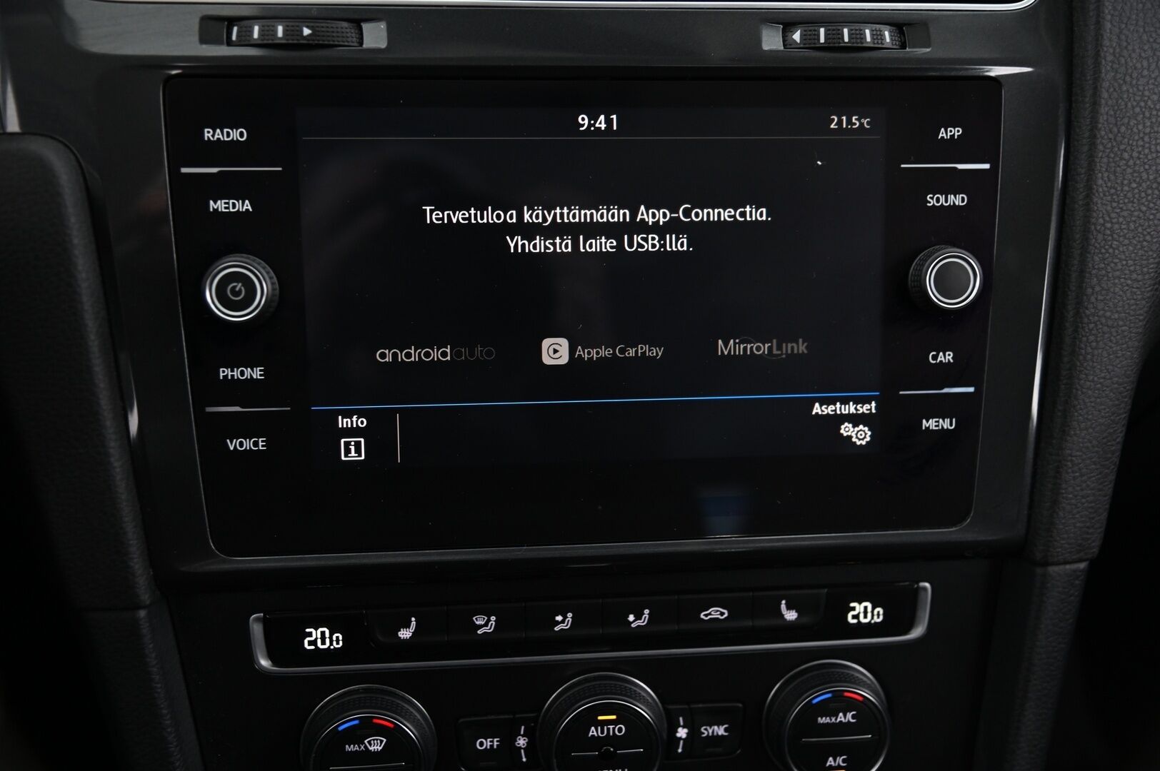 Volkswagen Golf 2018 Variant Comfortline 1,0 TSI 81 kW (110 hv) DSG-automaatti *ACC/  Kamera/  Appconnect/  Lohko* - Autossa 2x hyvät renkaat vanteineen, tutkat eteen ja taakse sekä juuri tehty määräaikashuolto + jakopää