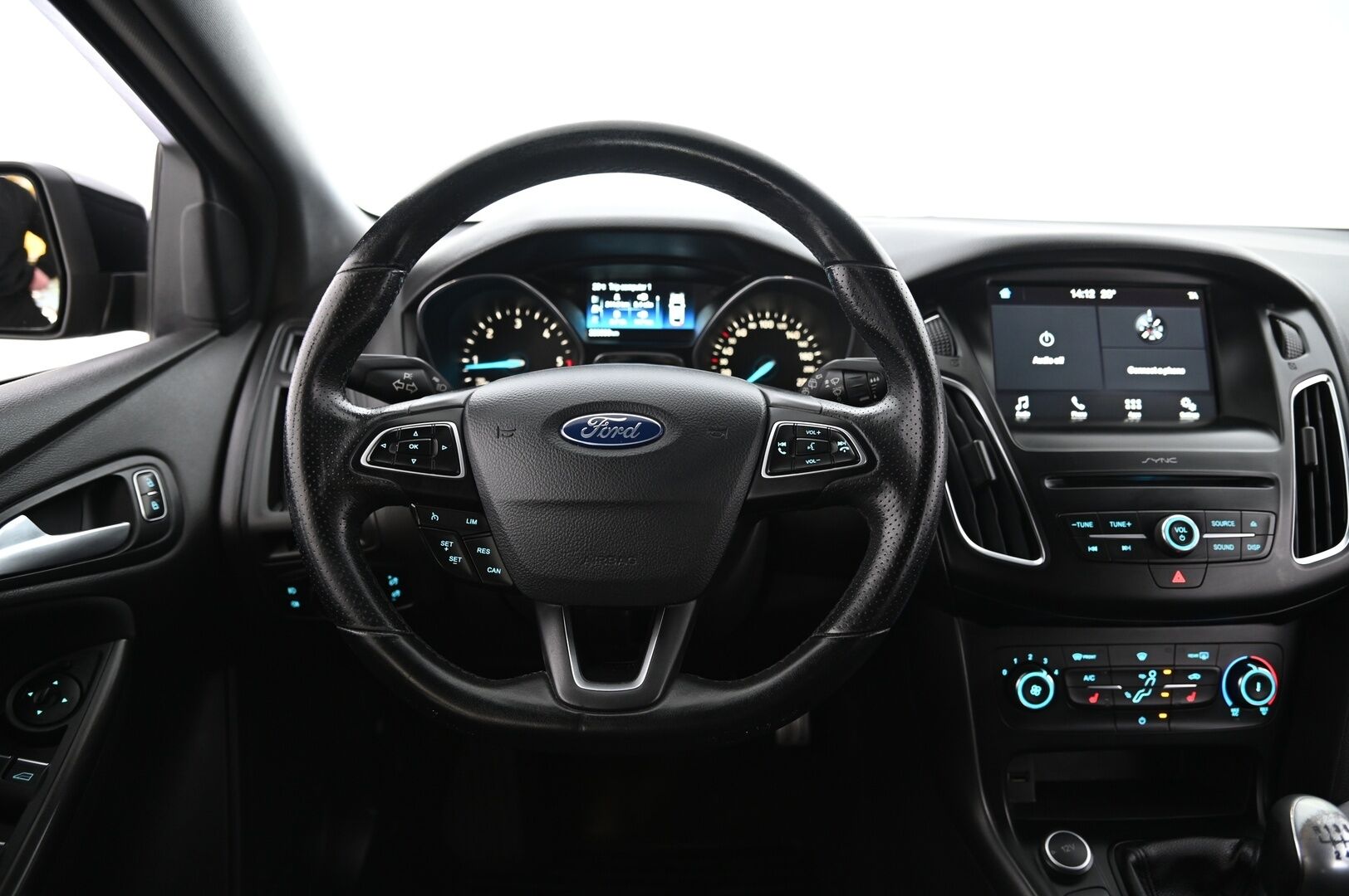 Ford Focus 2017 2,0 TDCi 150 hv Start/Stop M6 ST-Line Wagon - *Varusteet tulossa, kysy nyt jo tarjous!*