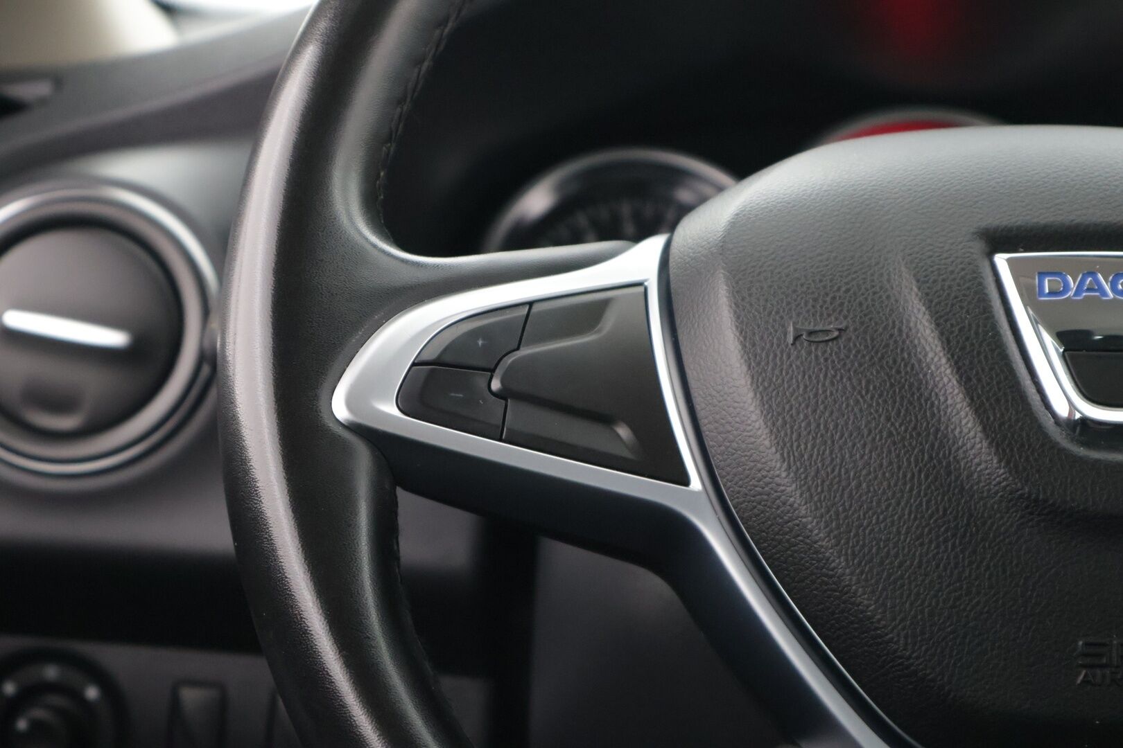 Dacia Sandero 2017 Stepway TCe 90 Easy-R *Juuri huollettu / Vakionopeudensäädin / Bluetooth / 2xrenkaat + vanteet