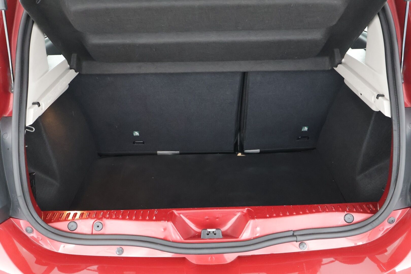 Dacia Sandero 2017 Stepway TCe 90 Easy-R *Juuri huollettu / Vakionopeudensäädin / Bluetooth / 2xrenkaat + vanteet