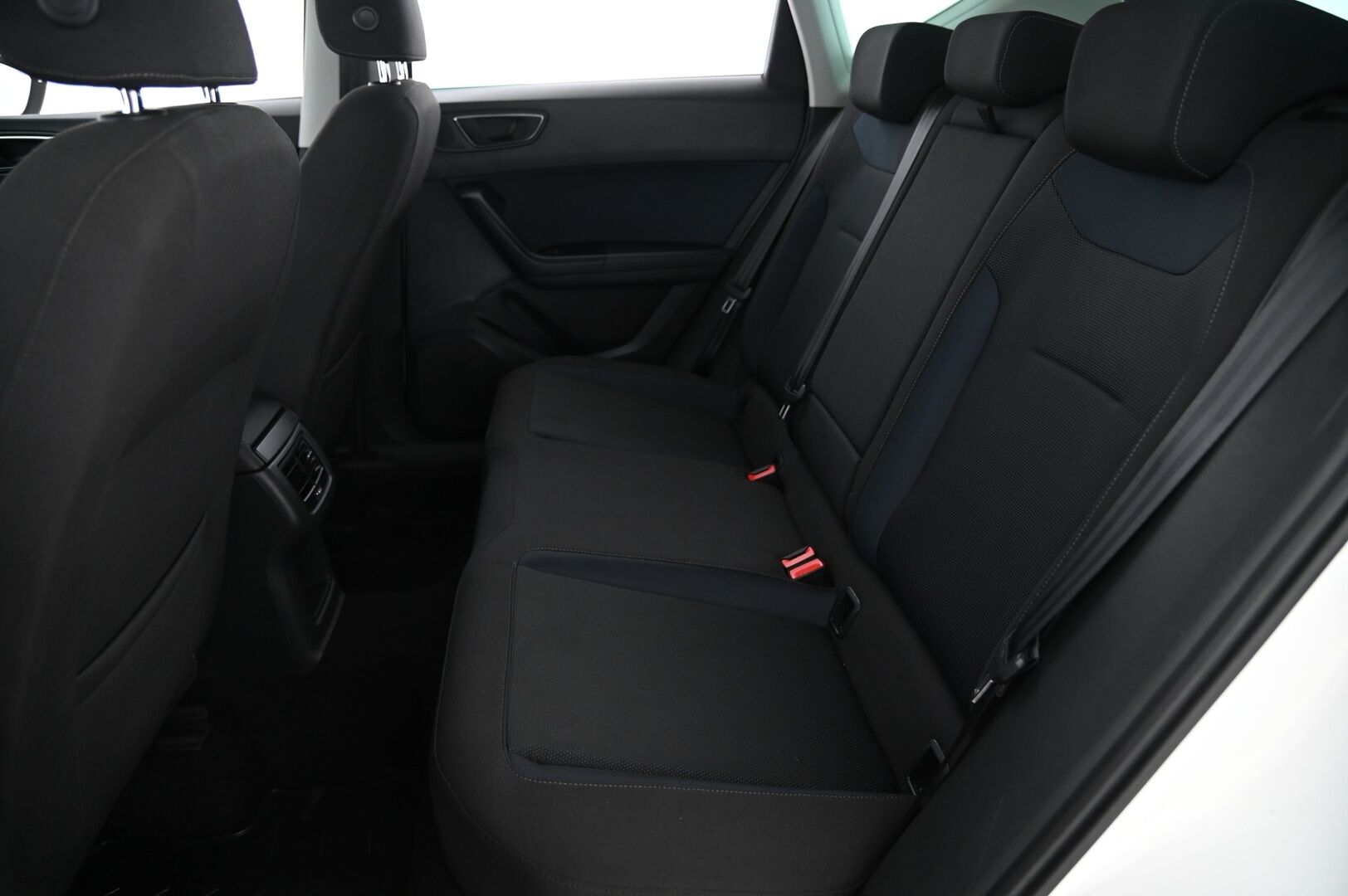 Seat Ateca 2017 1,4 TSI 150 ACT Style DSG / Webasto / Blis / Koukku / Adapti. vakkari / Kaistavahti /