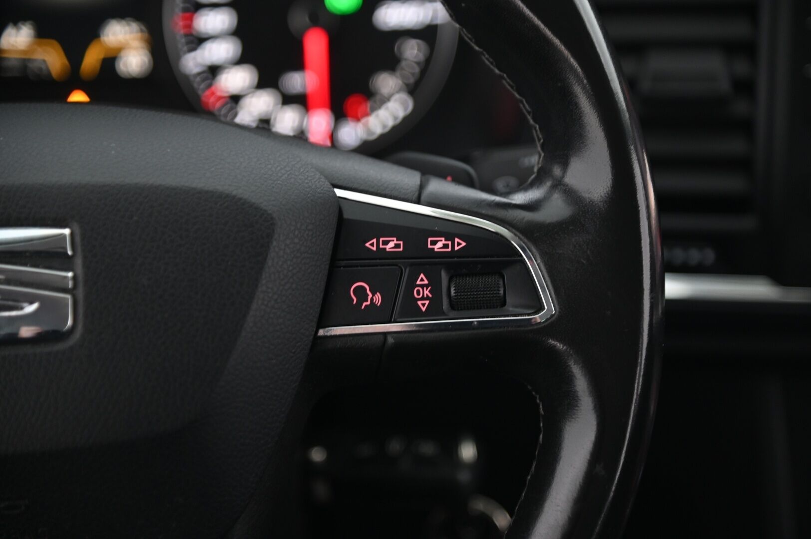 Seat Ateca 2017 1,4 TSI 150 ACT Style DSG / Webasto / Blis / Koukku / Adapti. vakkari / Kaistavahti /