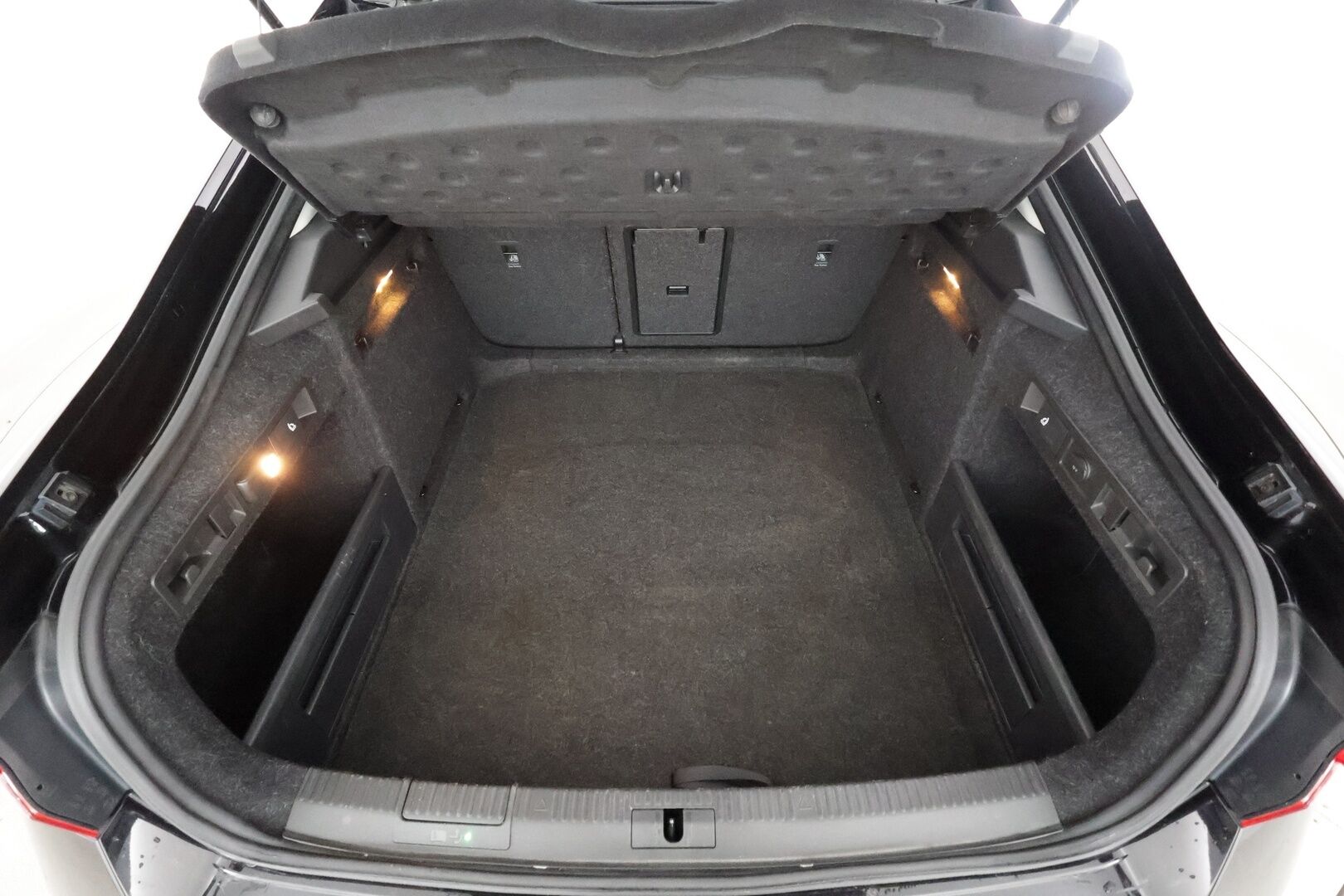 Skoda Superb 2018 1,8 TSI Ambition BusinessLine DSG Autom. - | Vakkari | Webasto | LED | P.tutkat | Navi | Kahdet Renkaat | Suomi-auto | 