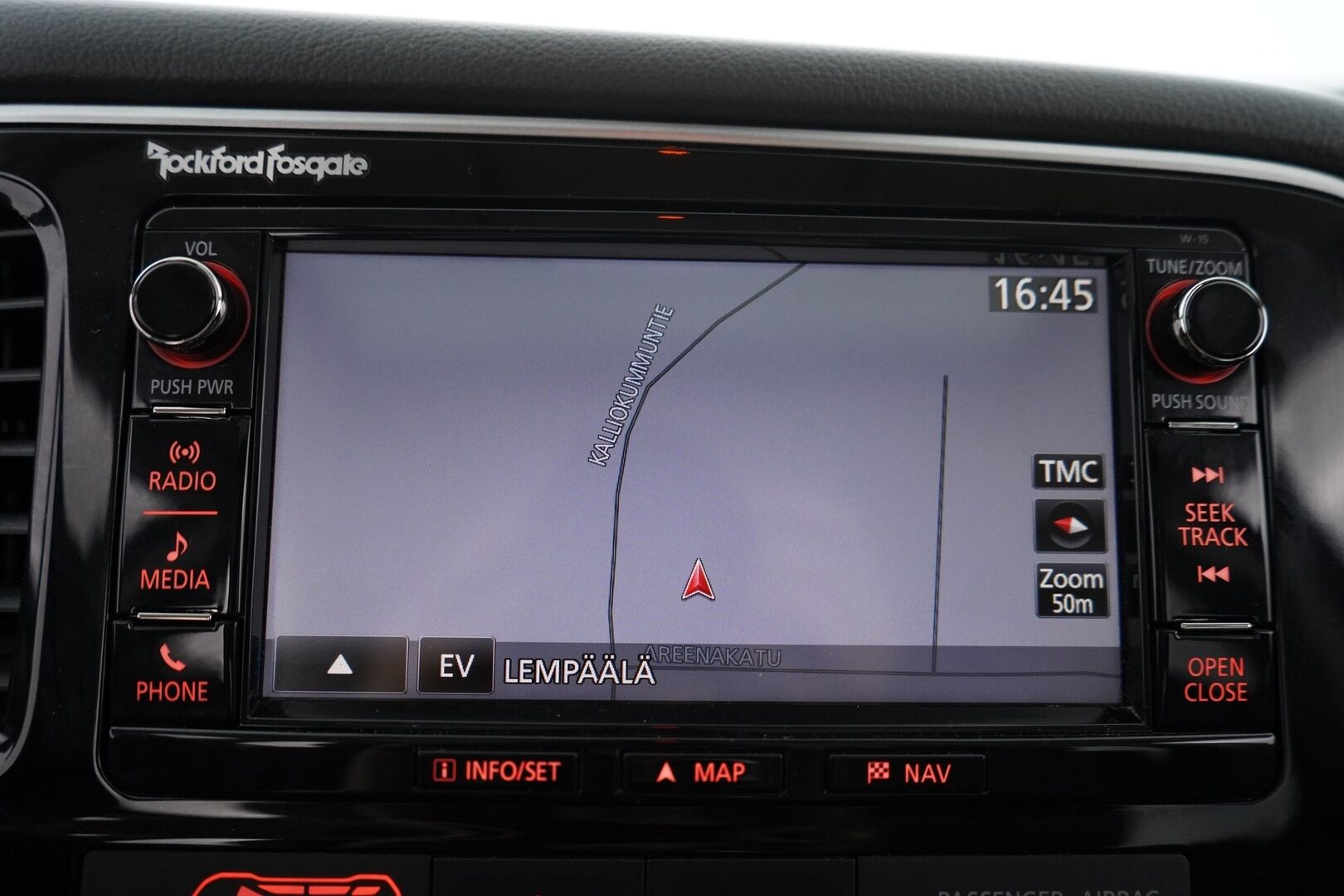 Mitsubishi Outlander PHEV 2016 Instyle Navi Business 4WD 5P * ACC / Rockford Fostage / 360° Kamera / Kattoluukku * - Kahdet renkaat alumiinivantein / Säännöllinen huoltohistoria