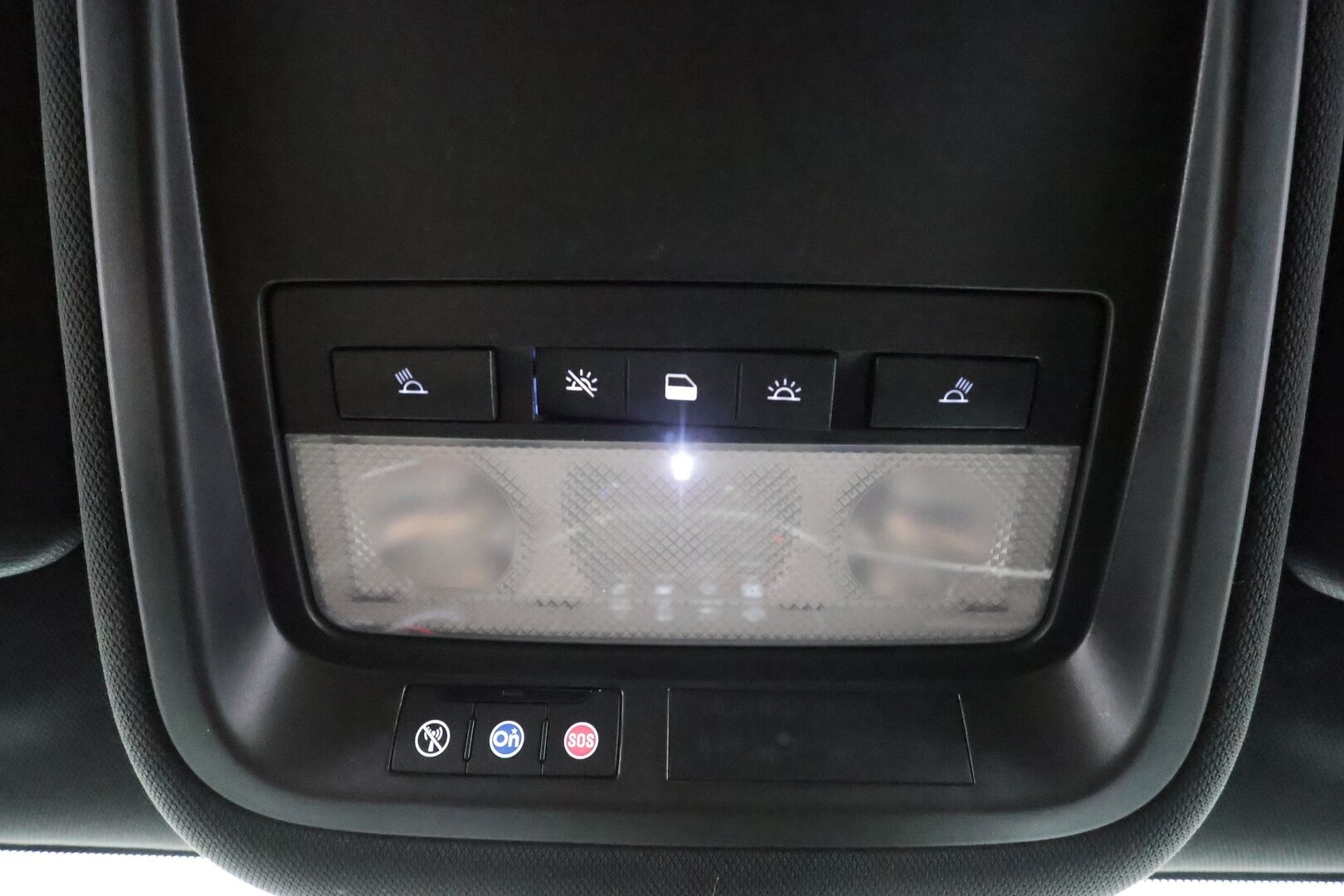 Opel Astra 2018 Sports Tourer Innovation 1,4 Turbo Start/Stop 110kW AT6 - | Matrix | Webasto | Ilmastoidut AGR Sporttinahat | Kulj. hieronta | Muistipenkki | P.kamera | Apple & Android | BSM | Keyless | Navi | 2x renkaat aluin | 