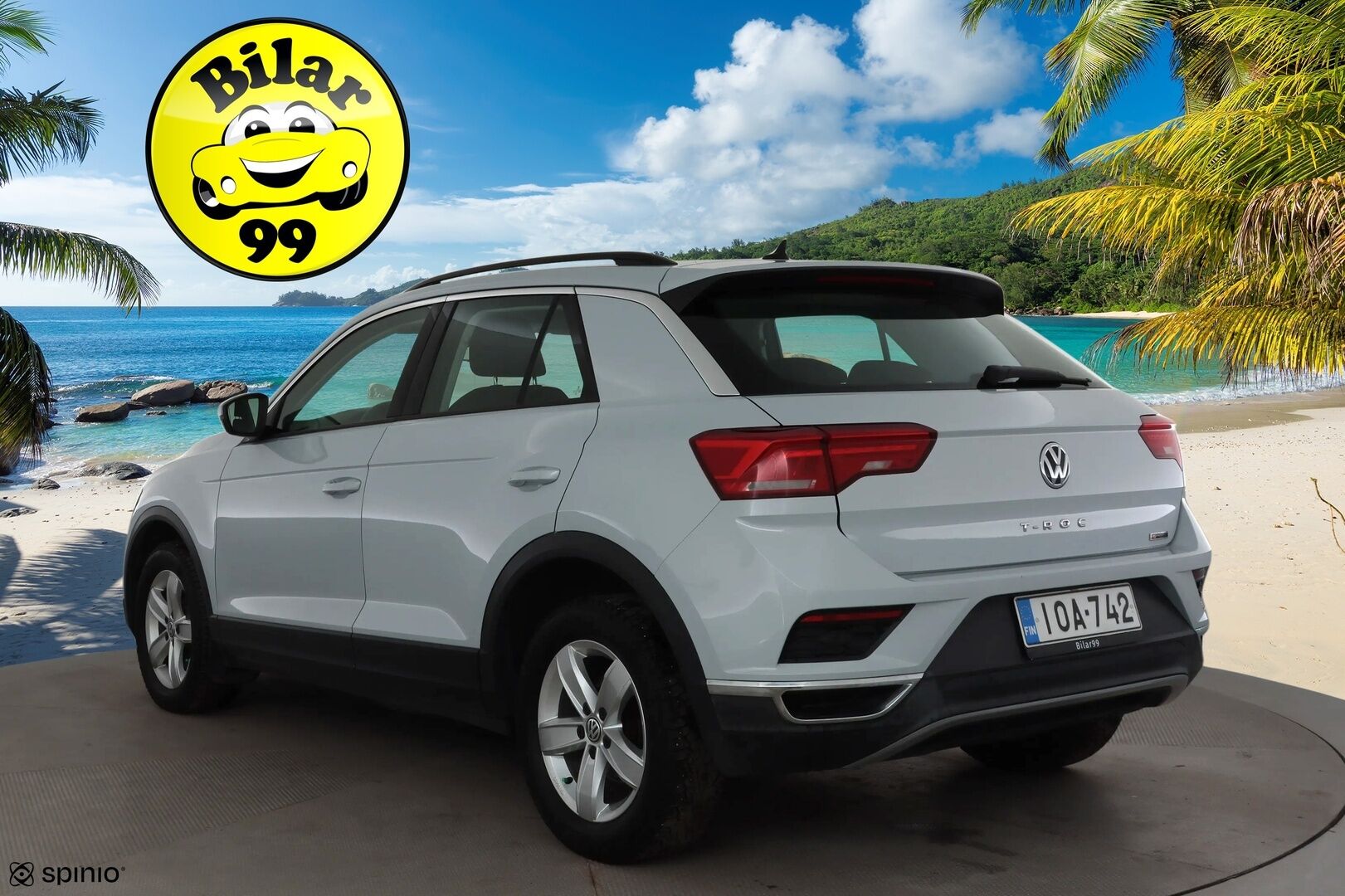 Volkswagen T-Roc 2018 Style 2,0 TDI SCR 110 kW 4MOTION DSG * ACC / P.kamera / Webasto / LED / Kaistavahti * - Suomi-auto / Kahdet renkaat aluvanteilla