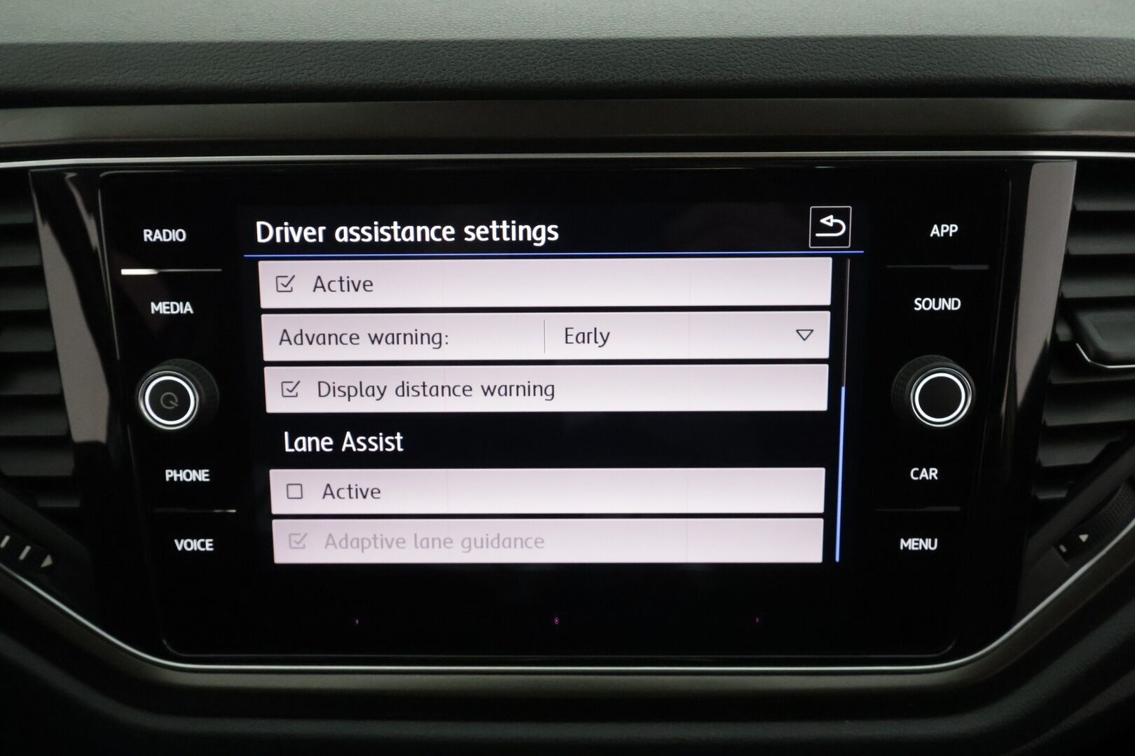 Volkswagen T-Roc 2018 Style 2,0 TDI SCR 110 kW 4MOTION DSG * ACC / P.kamera / Webasto / LED / Kaistavahti * - Suomi-auto / Kahdet renkaat aluvanteilla - HULLUT AVAJAISHULINAT KORKOTARJOUS 3,29 %