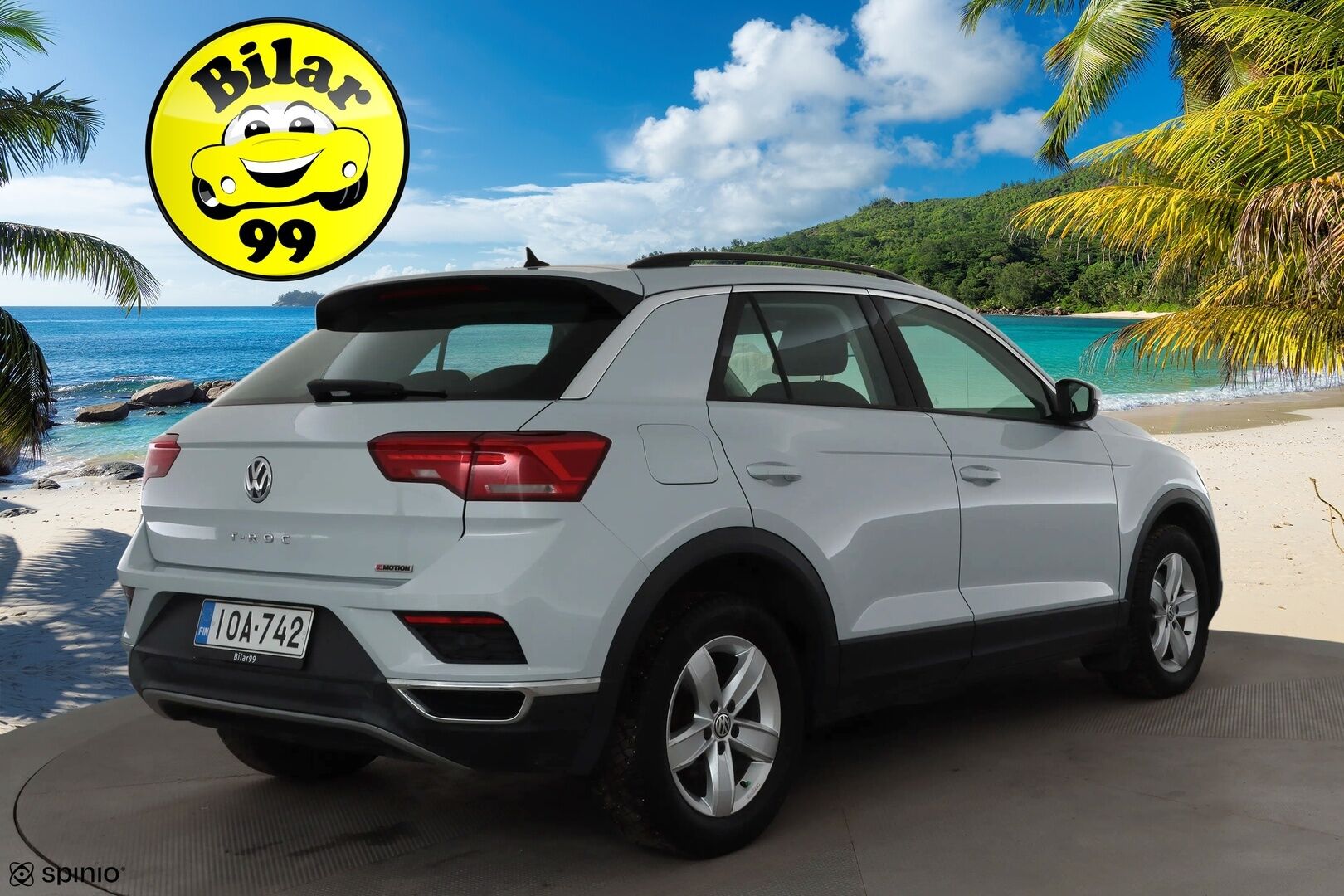 Volkswagen T-Roc 2018 Style 2,0 TDI SCR 110 kW 4MOTION DSG * ACC / P.kamera / Webasto / LED / Kaistavahti * - Suomi-auto / Kahdet renkaat aluvanteilla