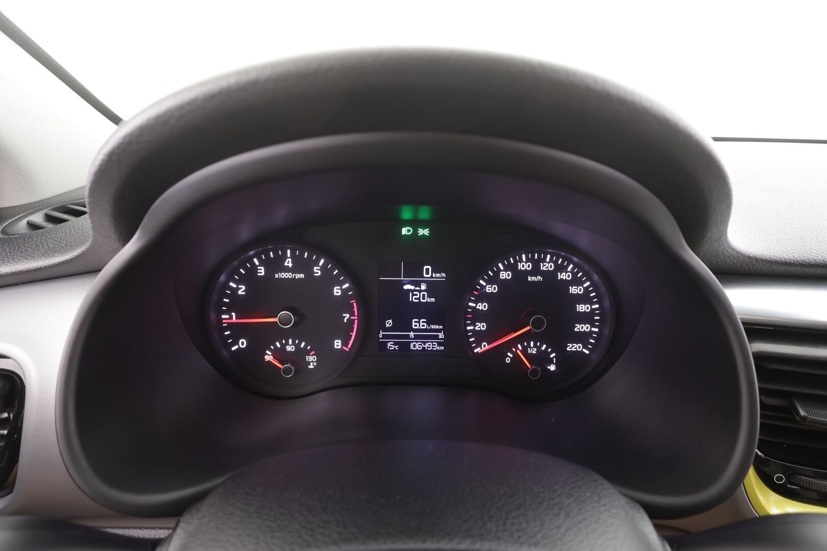 Kia Stonic 2018 1,2 ISG EX Design EcoDynamics - | P.kamera | Vakkari | Puolinahat | Autom. ilmastointi | Lämm. ratti | Apple & Android | 2x renkaat aluvantein | 