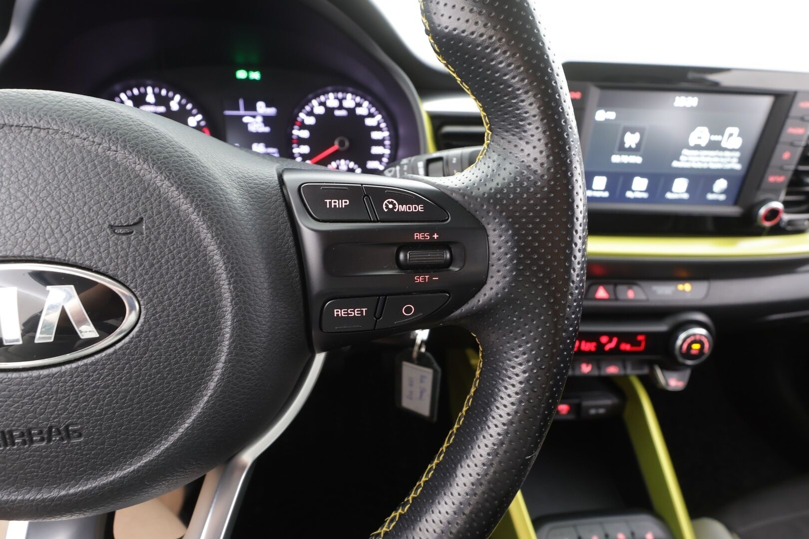 Kia Stonic 2018 1,2 ISG EX Design EcoDynamics - | P.kamera | Vakkari | Puolinahat | Autom. ilmastointi | Lämm. ratti | Apple & Android | 2x renkaat aluvantein | 