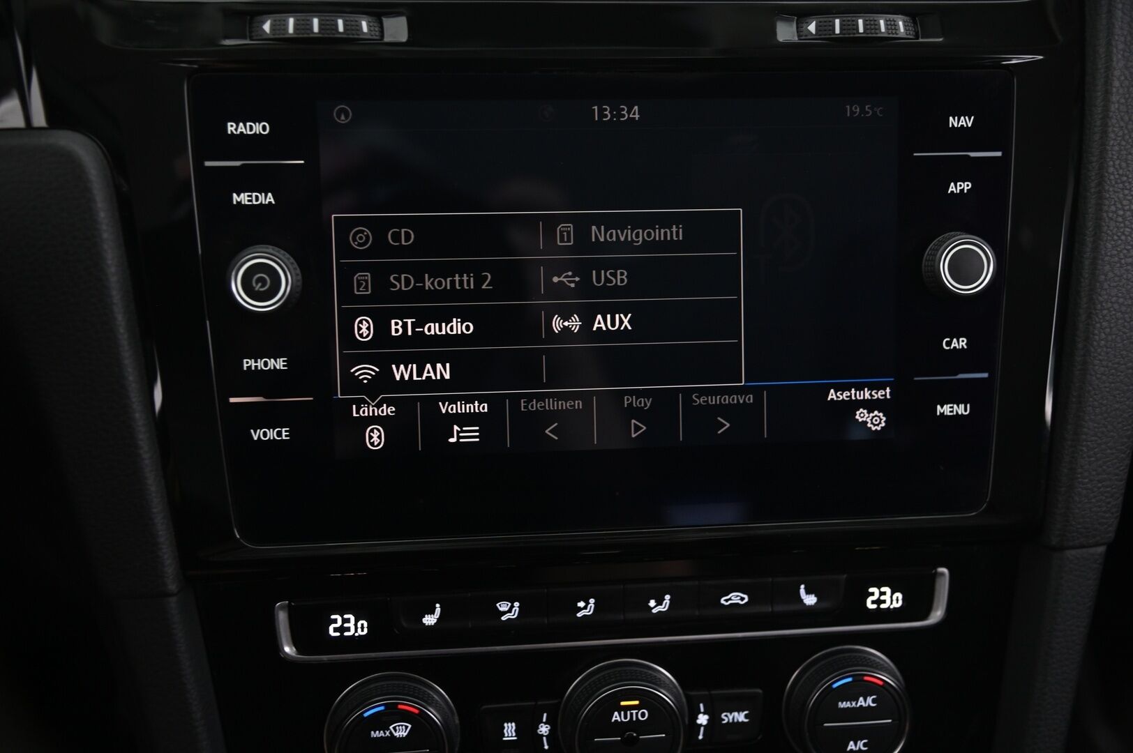 Volkswagen Golf 2018 Variant Highline 1,5 TSI EVO 96 kW (130 hv) BLUEMOTION DSG - ACC | Webasto | Merkkihuollettu | Digimittaristo | Peruutuskamera | Keyless | Navi | AppConnect