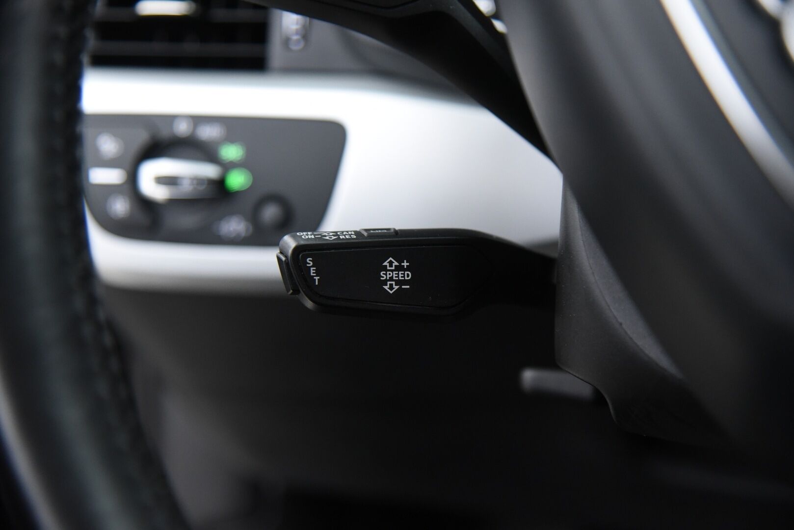 Audi A4 2018 Sedan Business Comfort S line Edition 2,0 TDI 140 kW quattro S tronic / Matrix-LED / Webasto / Alletaittuva koukku / Vakkari - Jakopää tehty / Hyvä huoltohistoria / - HULLU BLACKWEEK KORKOTARJOUS 2,49%