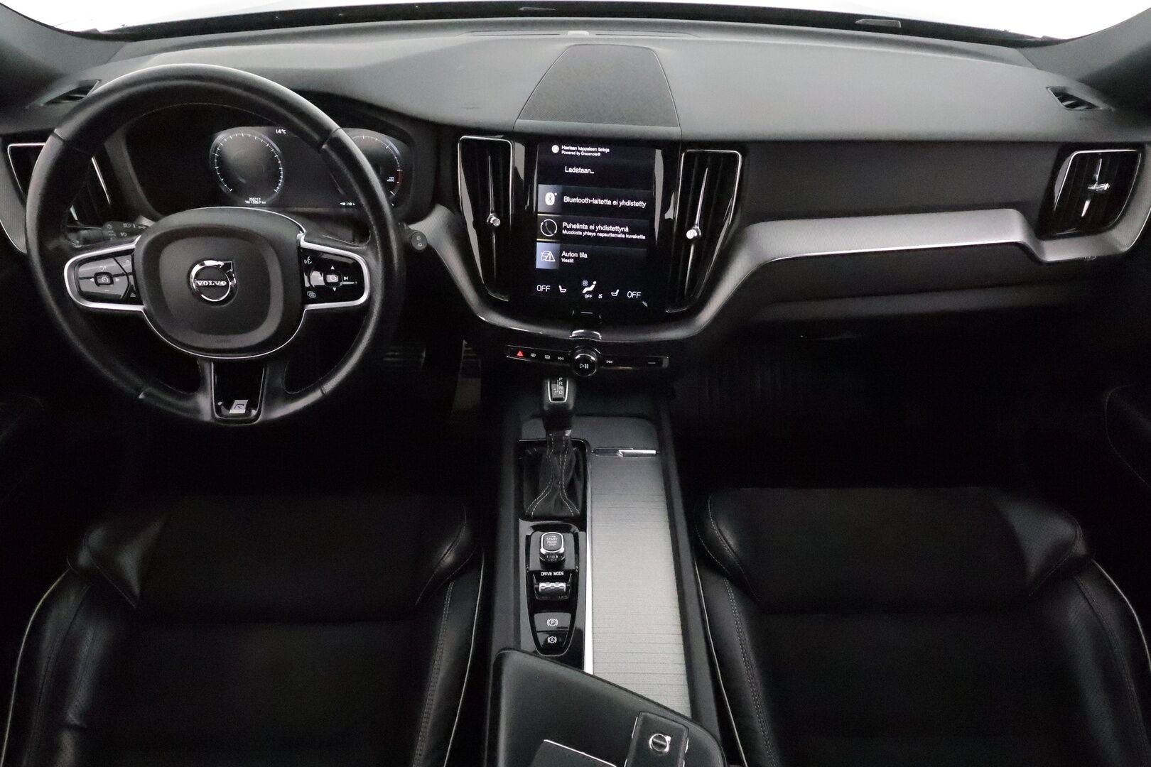 Volvo XC60 2018 D4 AWD R-Design aut (B) *ACC / 360° / Muistipenkki / Full LED / Webasto / Navi / Koukku / Sporttipenkit / BLIS* - Suomi-auto / Kahdet renkaat aluvanteilla