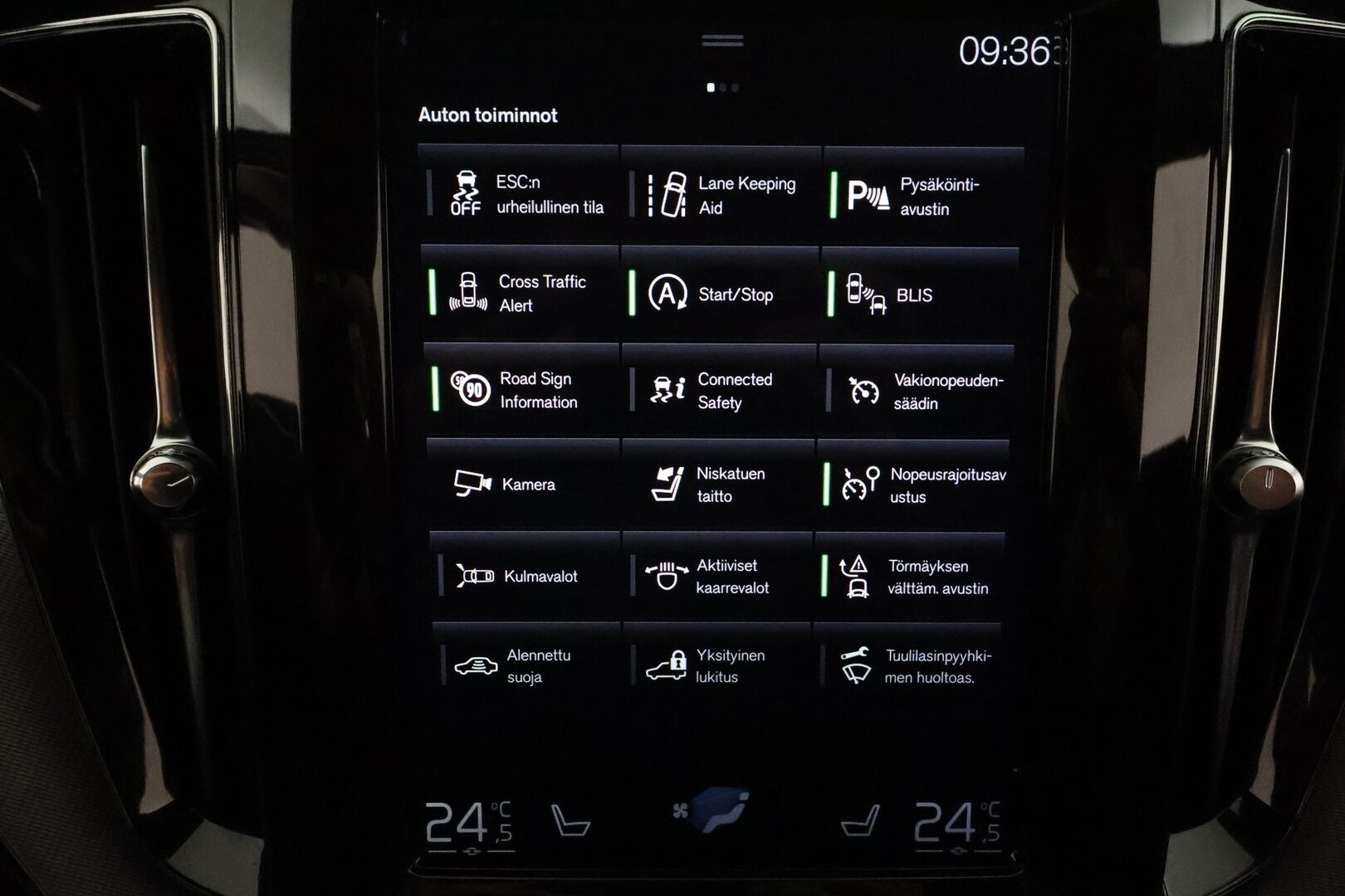 Volvo XC60 2018 D4 AWD R-Design aut (B) *ACC / 360° / Muistipenkki / Full LED / Webasto / Navi / Koukku / Sporttipenkit / BLIS* - Suomi-auto / Kahdet renkaat aluvanteilla