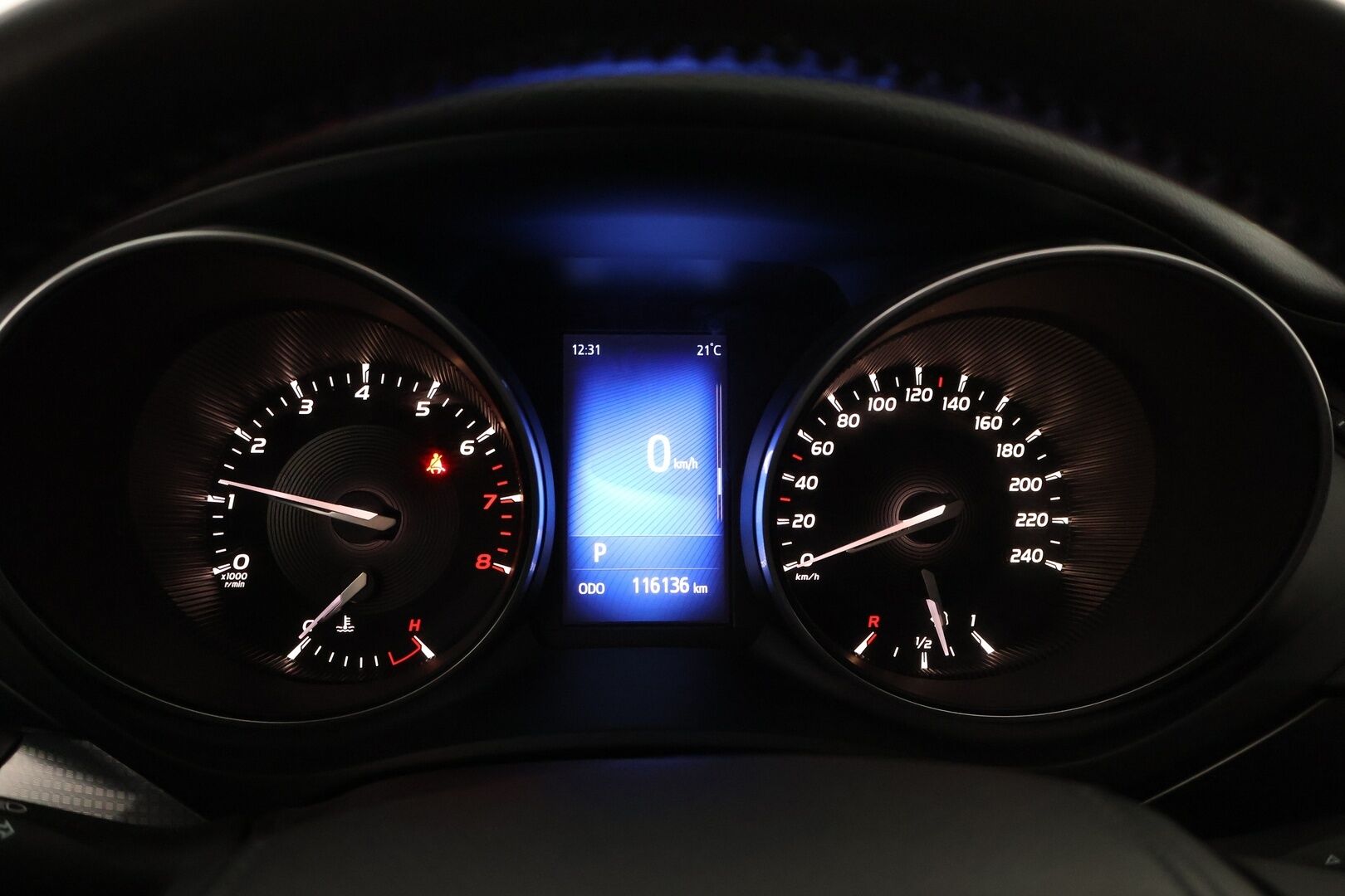 Toyota Avensis 2018 1,8 Valvematic Active Edition Touring Sports Multidrive S - Suomiauto / Merkkihuollettu / P.Kamera / Vakkari / Lohkolämmitin / Juuri saapunut Tampereelle!