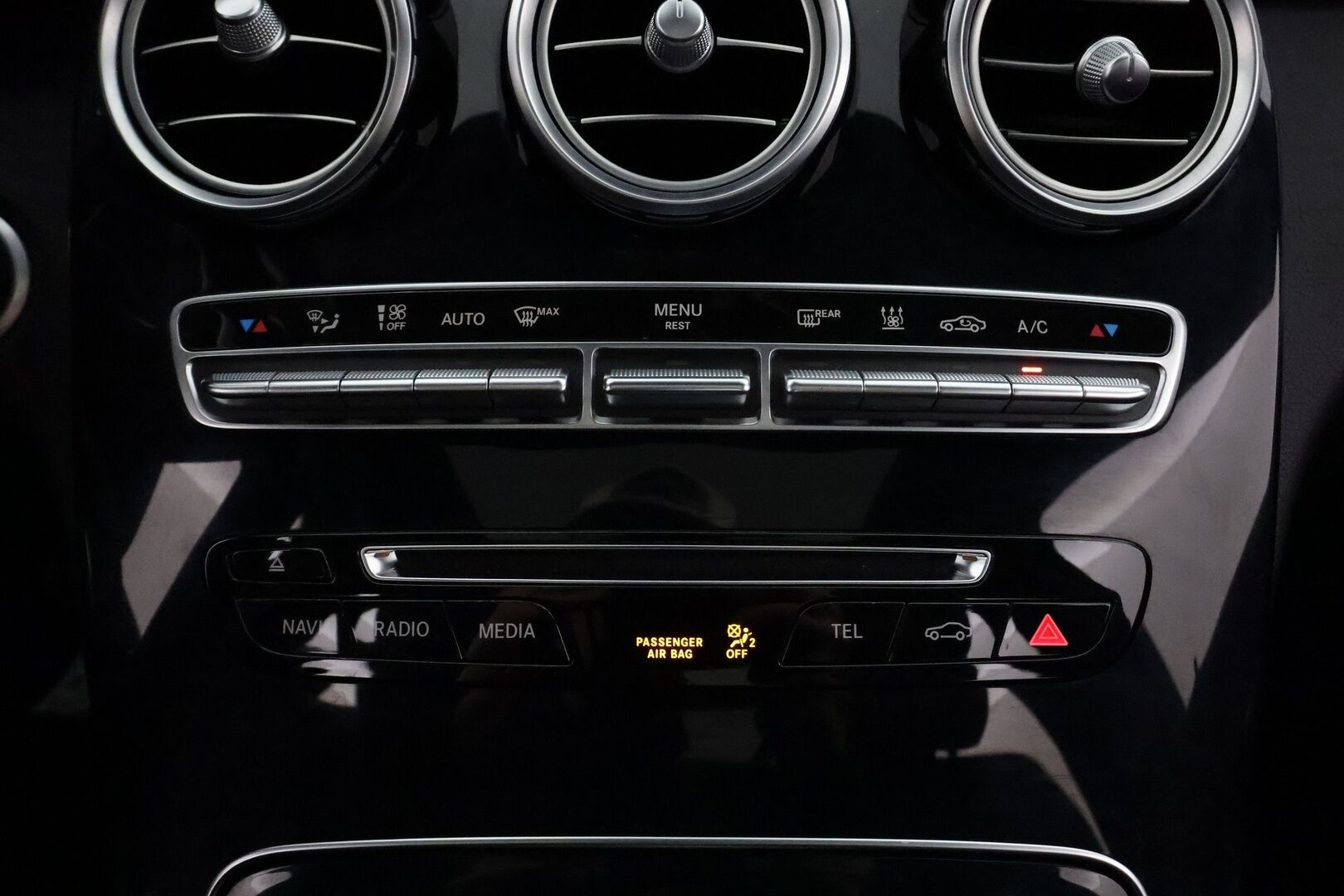 Mercedes-Benz C 2018 220 d A AMG Premium Edition - Webasto / Burmester / Panorama / LED High Performance / Nahkasisusta / Comand Navi / Tulossa Tampereelle!