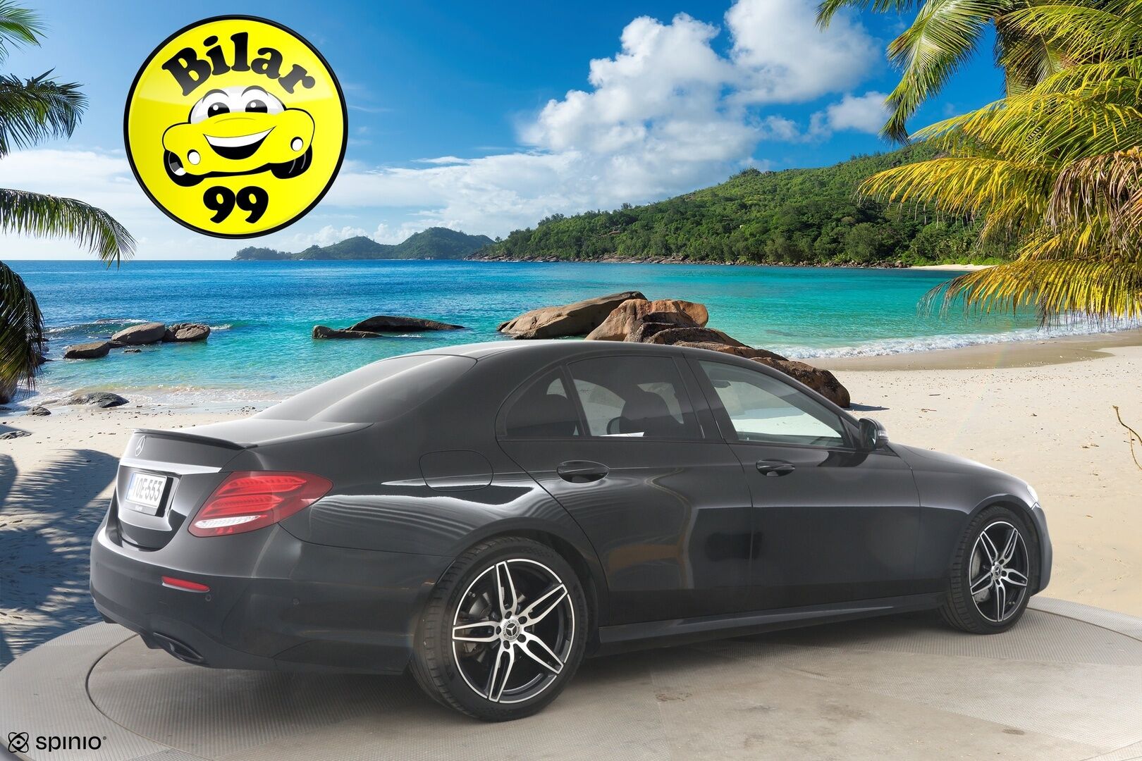Mercedes-Benz E 2017 220 d AMG Sedan  **Kamera / Kattoluukku / Nahka-Alcantra / Ambient- valot** - Kahdet hyvät renkaat ja hyvä huoltohistoria / Lohko sisähaaralla / Navigointi