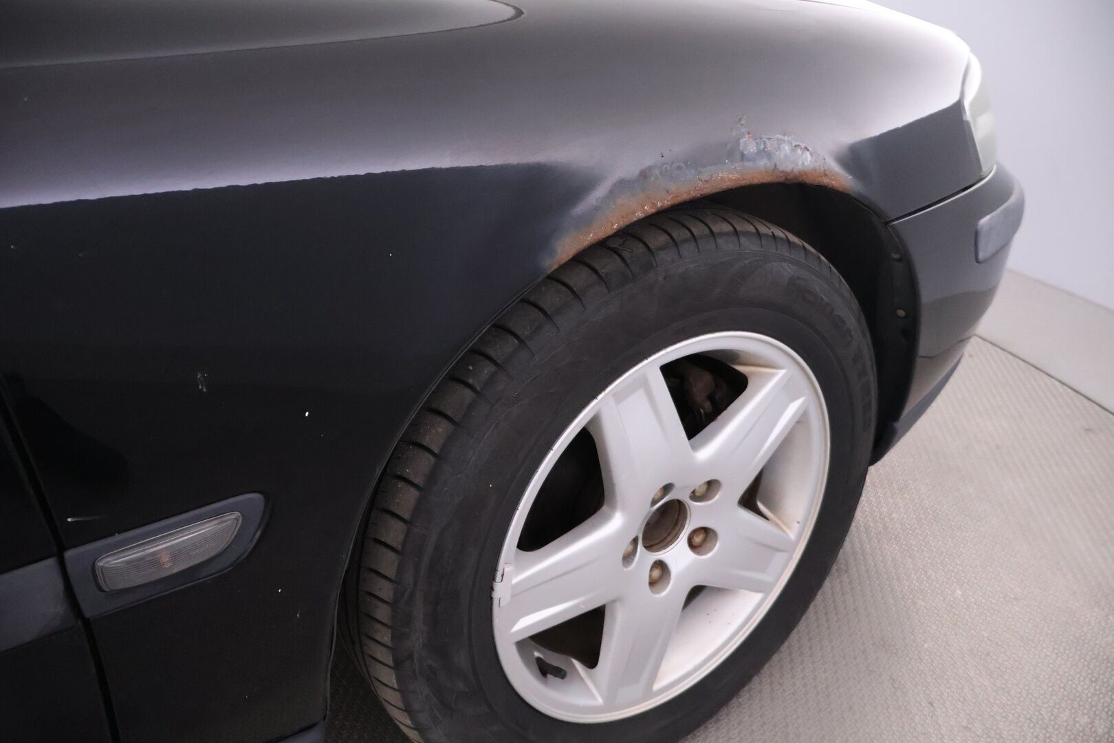 Volvo S60 2004 4D S60 SEDAN 2.4 AUTOMATIC-RS65S9-A0/272 *YritysOutlet - Myydään vain yrityksille* - * Jakopää tehty | vakionopeudensäädin | lohkolämmitin sisä.p | 2x renkaat aluvanteilla *
