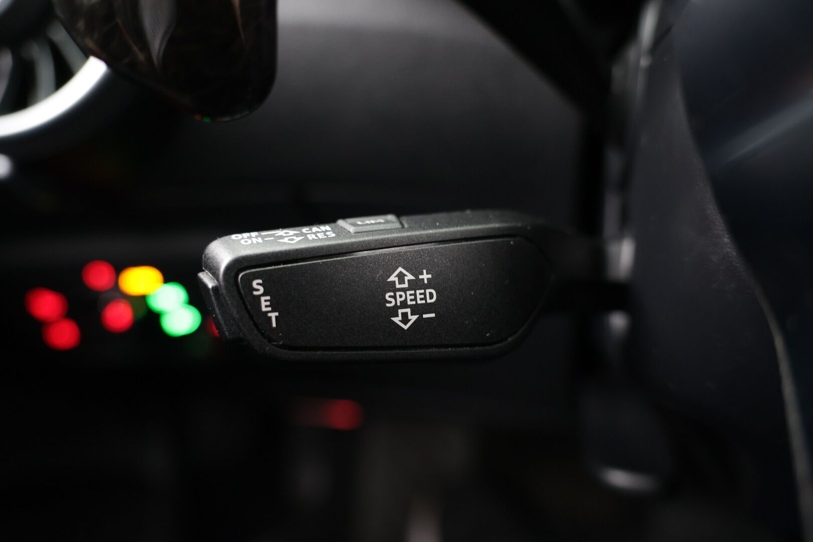 Audi TT 2018 Coupé 1,8 TFSI 132 kW S tronic / Tähtikatto / RS-Look / Custom-ratti / Vakkari - Siisti yksilö! / Hyvin huollettu - HULLUT AVAJAISHULINAT KORKOTARJOUS 3,29 %