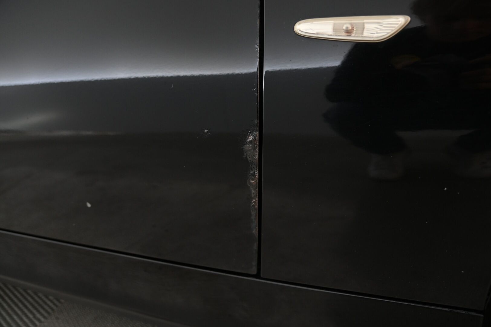 BMW 320 2005 4D 320I SEDAN *Myydään Huutokaupat.com* - *Ilmastointi / Vakkari / 2x Vanteet ja renkaat*