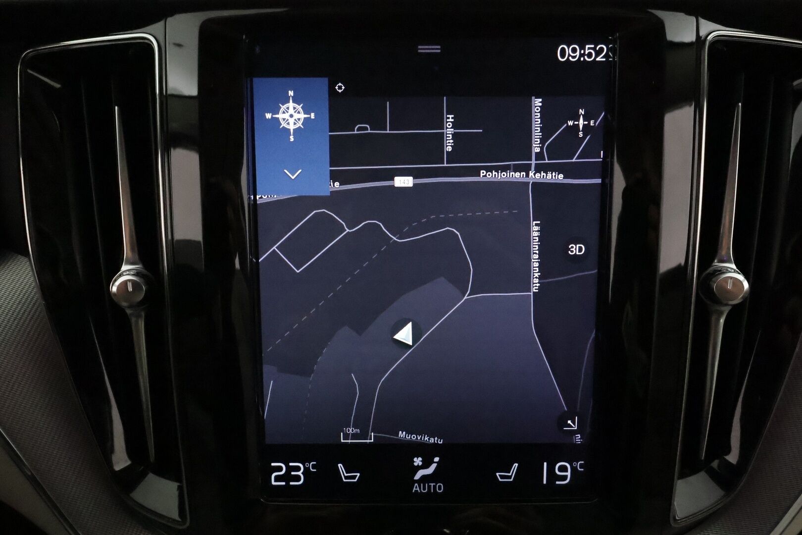 Volvo XC60 2018 D4 AWD Business Inscription aut *Koukku / Panorama / B&W / ACC / Full-LED / 360° / Sportpenkki Muistilla / Webasto* - Suomi-auto / Kahdet Volvon vanteet / Merkkihuollettu / SUPER VARUSTEET! - Osta nyt, maksa vasta ensi vuonna