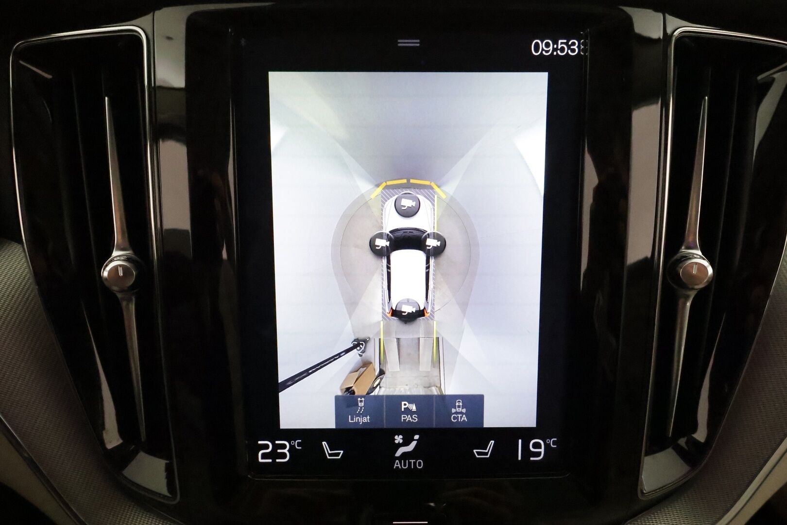 Volvo XC60 2018 D4 AWD Business Inscription aut *Koukku / Panorama / B&W / ACC / Full-LED / 360° / Sportpenkki Muistilla / Webasto* - Suomi-auto / Kahdet Volvon vanteet / Merkkihuollettu / SUPER VARUSTEET! - Osta nyt, maksa vasta ensi vuonna