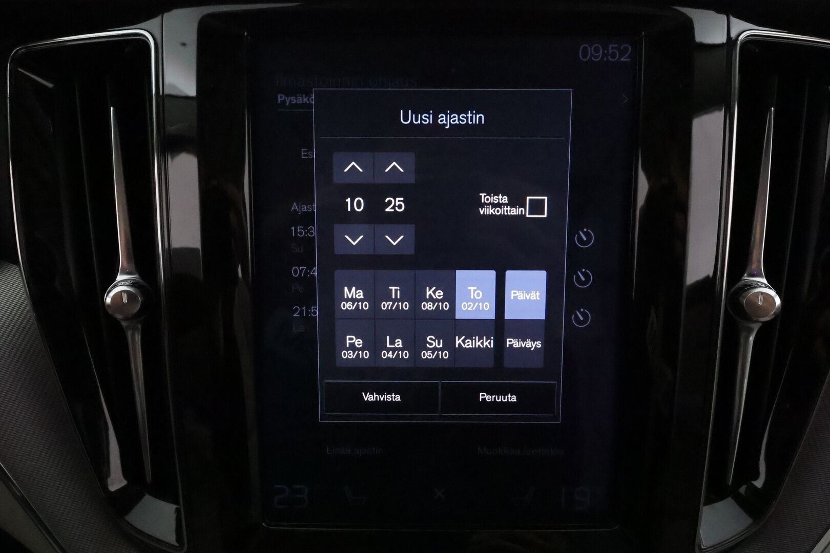 Volvo XC60 2018 D4 AWD Business Inscription aut *Koukku / Panorama / B&W / ACC / Full-LED / 360° / Sportpenkki Muistilla / Webasto* - Suomi-auto / Kahdet Volvon vanteet / Merkkihuollettu / SUPER VARUSTEET! - Osta nyt, maksa vasta ensi vuonna