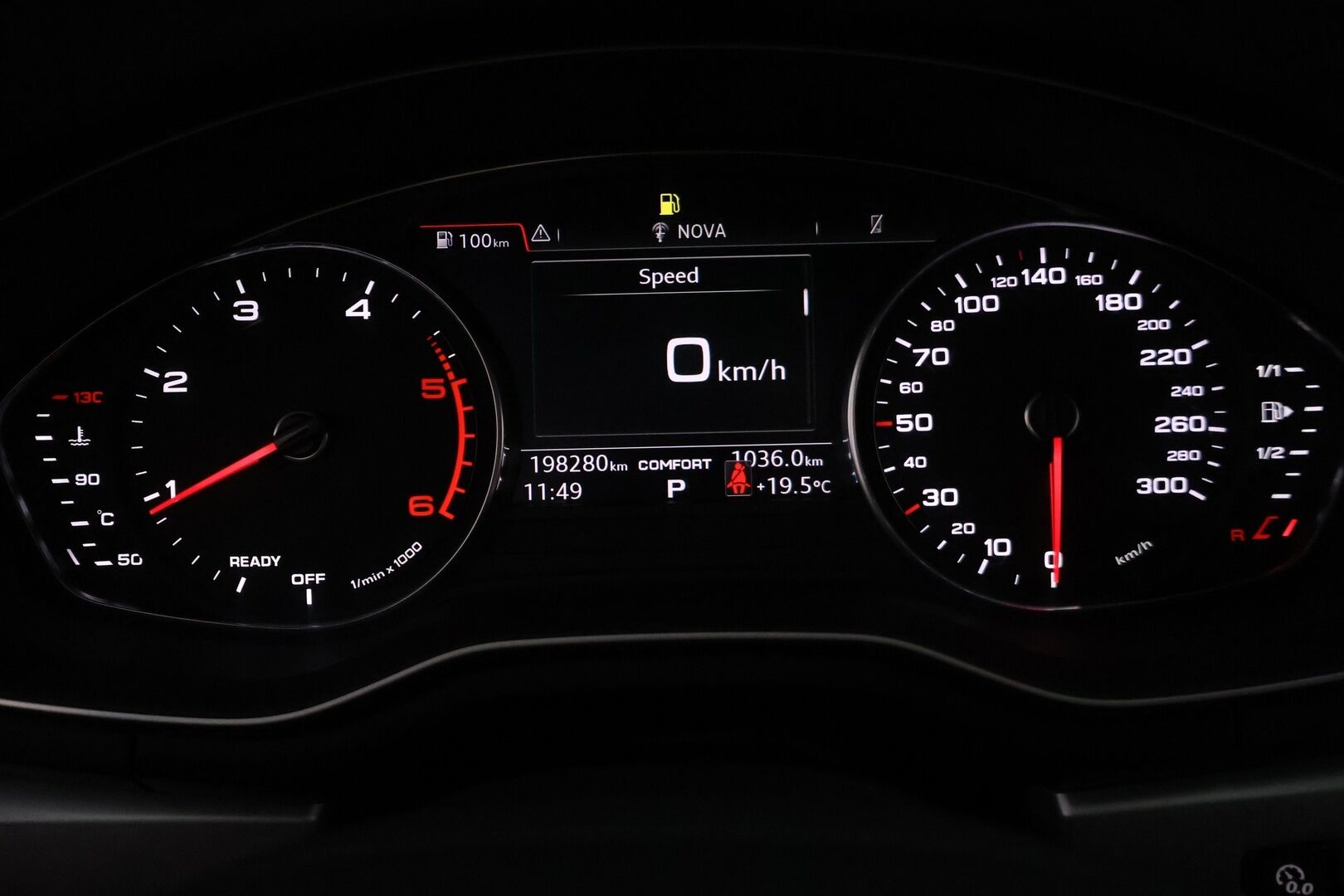 Audi A4 2018 Avant Business Comfort S line Edition 2,0 TDI 110 kW S tronic - *Juuri huollettu | Webasto | Pysäköintitutkat | Comfort Access | 2x Renkaat & Vanteet*