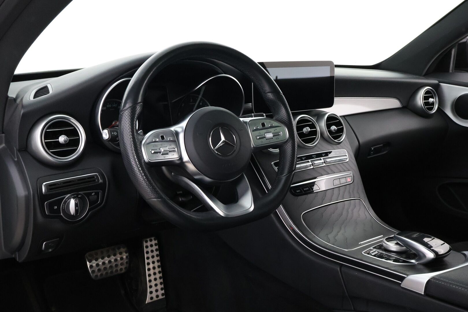 Mercedes-Benz C 2019 220 d 4Matic A Coupé AMG * Webasto / Peruutuskamera / Panoraama / Nahka-Alcantara / Night - Tulossa Myyntiin!
