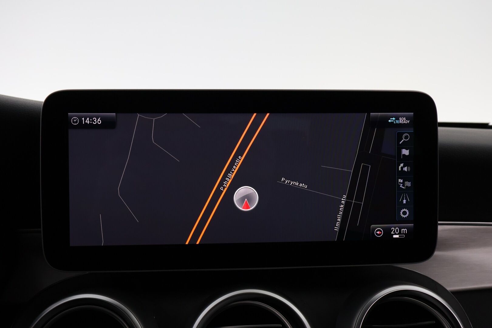 Mercedes-Benz C 2019 220 d 4Matic A Coupé AMG * Webasto / Peruutuskamera / Panoraama / Nahka-Alcantara / Night - Tulossa Myyntiin!