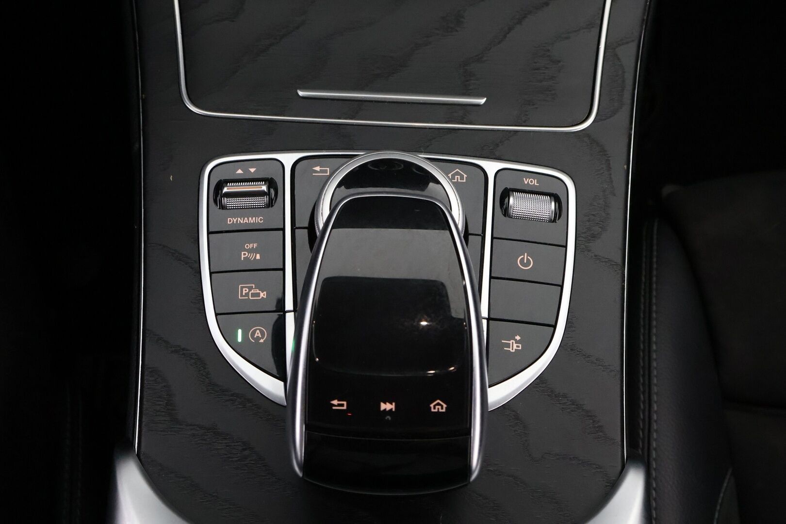 Mercedes-Benz C 2019 220 d 4Matic A Coupé AMG * Webasto / Peruutuskamera / Panoraama / Nahka-Alcantara / Night - Tulossa Myyntiin!