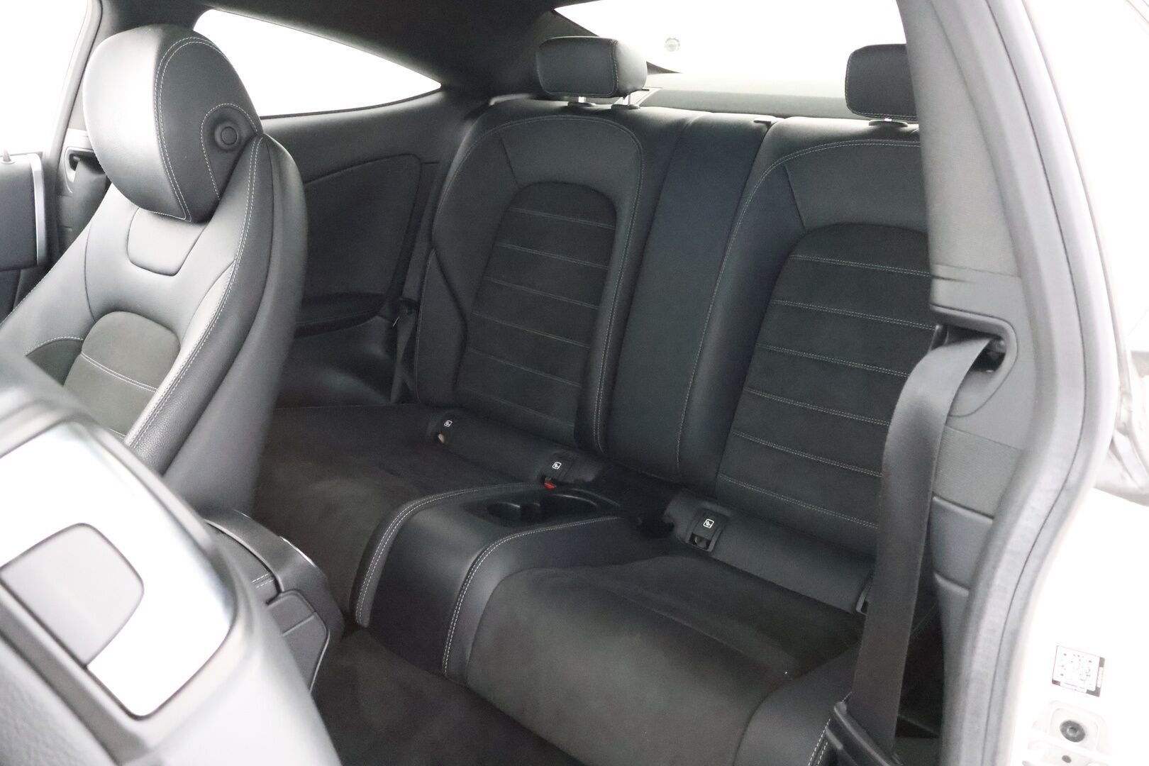 Mercedes-Benz C 2019 220 d 4Matic A Coupé AMG * Webasto / Peruutuskamera / Panoraama / Nahka-Alcantara / Night - Tulossa Myyntiin!