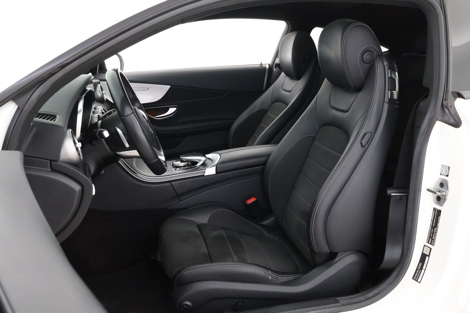 Mercedes-Benz C 2019 220 d 4Matic A Coupé AMG * Webasto / Peruutuskamera / Panoraama / Nahka-Alcantara / Night - Suomiauto / AMG / Todella Näyttävä! - HULLU BLACKWEEK KORKOTARJOUS 2,49%