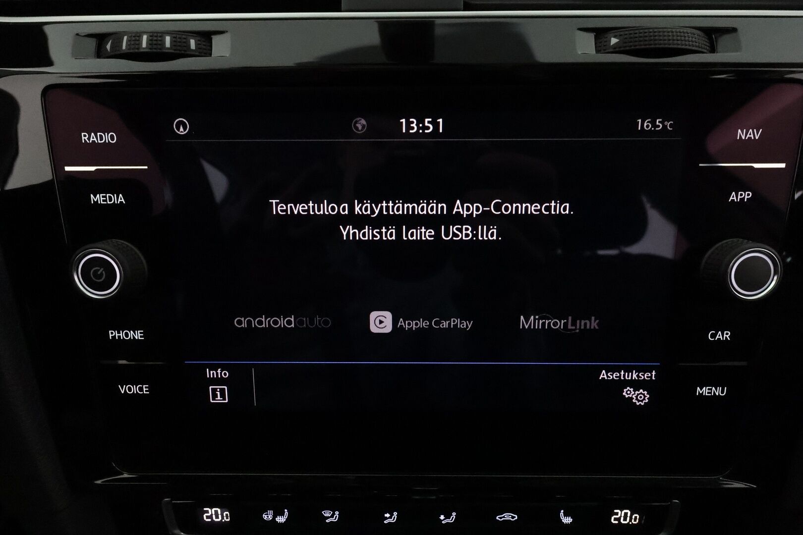 Volkswagen Golf 2019 Variant Highline 1,6 TDI 85 kW DSG **Webasto / Adapt.Vakkari / P.kamera / LED-valot / Navi / Hierova Penkki** - 1-om Suomi-auto / Kahdet Renkaat