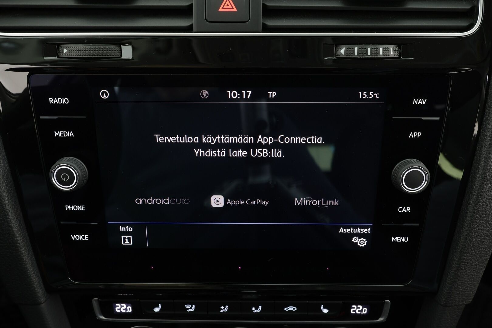 Volkswagen Golf 2019 Variant R-line 1,6 TDI SCR 85 kW DSG * Webasto / ACC / LED / P.Kamera / Digimittaristo / Navi / Keyless * - Suomi-auto / Kahdet renkaat - HULLU BLACKWEEK KORKOTARJOUS 2,49%