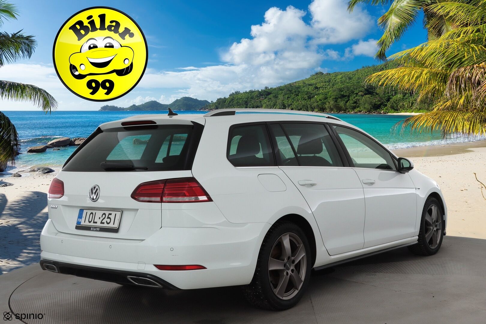 Volkswagen Golf 2019 Variant R-line 1,6 TDI SCR 85 kW DSG * Webasto / ACC / LED / P.Kamera / Digimittaristo / Navi / Keyless * - Suomi-auto / Kahdet renkaat - HULLU BLACKWEEK KORKOTARJOUS 2,49%