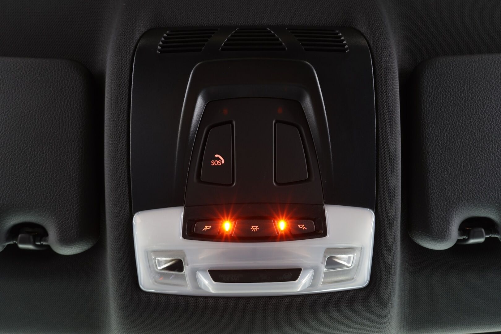 Volkswagen Golf 2019 Variant R-line 1,6 TDI SCR 85 kW DSG * Webasto / ACC / LED / P.Kamera / Digimittaristo / Navi / Keyless * - Suomi-auto / Kahdet renkaat - HULLU BLACKWEEK KORKOTARJOUS 2,49%