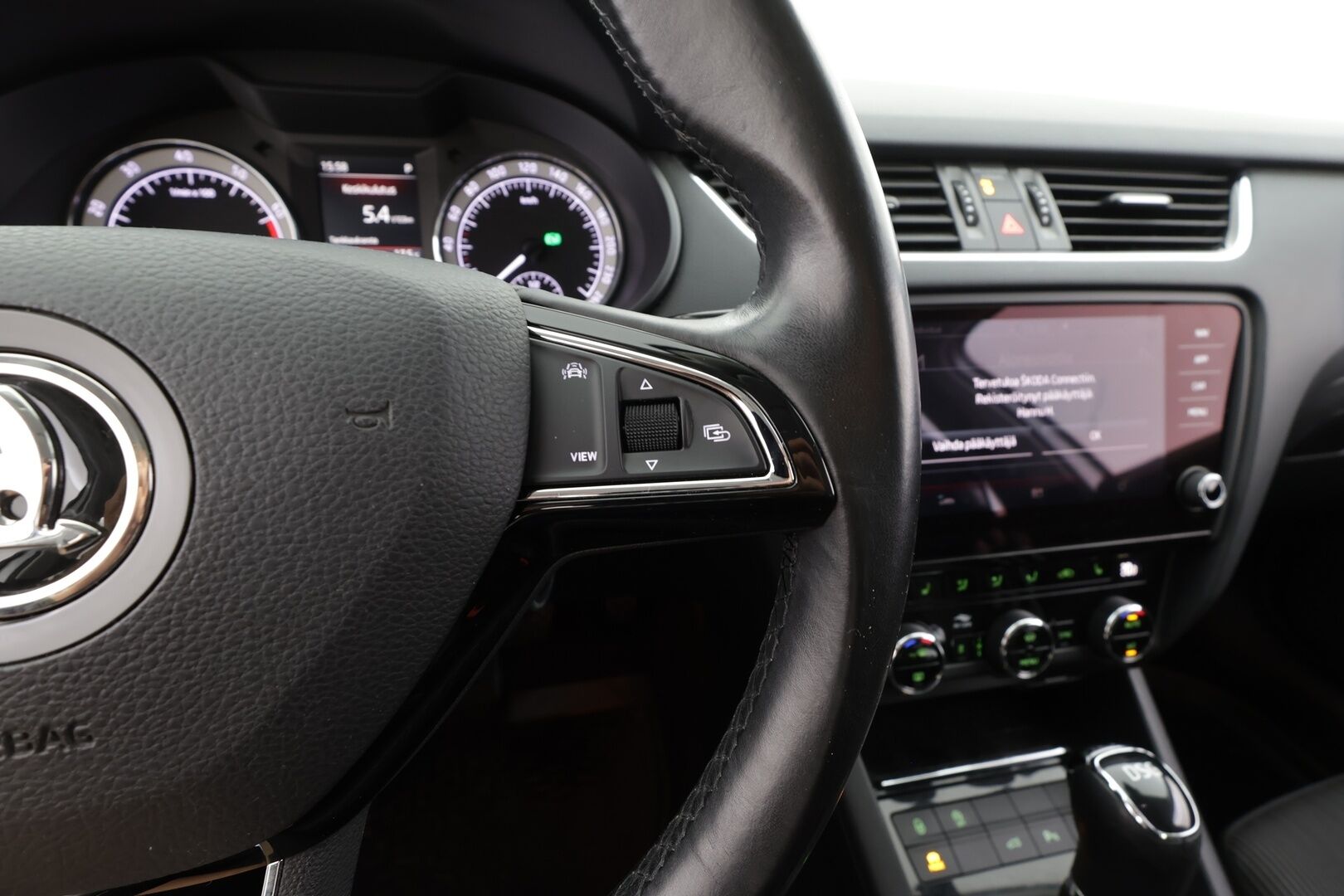 Skoda Octavia 2019 Combi 1,5 TSI Style DSG Autom. - | ACC | Webasto | Koukku | Sporttipenkit | LED | P.kamera | Lane Assist | BSM | Apple & android | Keyless | Sähk. takaluukku | Lämm. tuulilasi | 2x renkaat aluin |