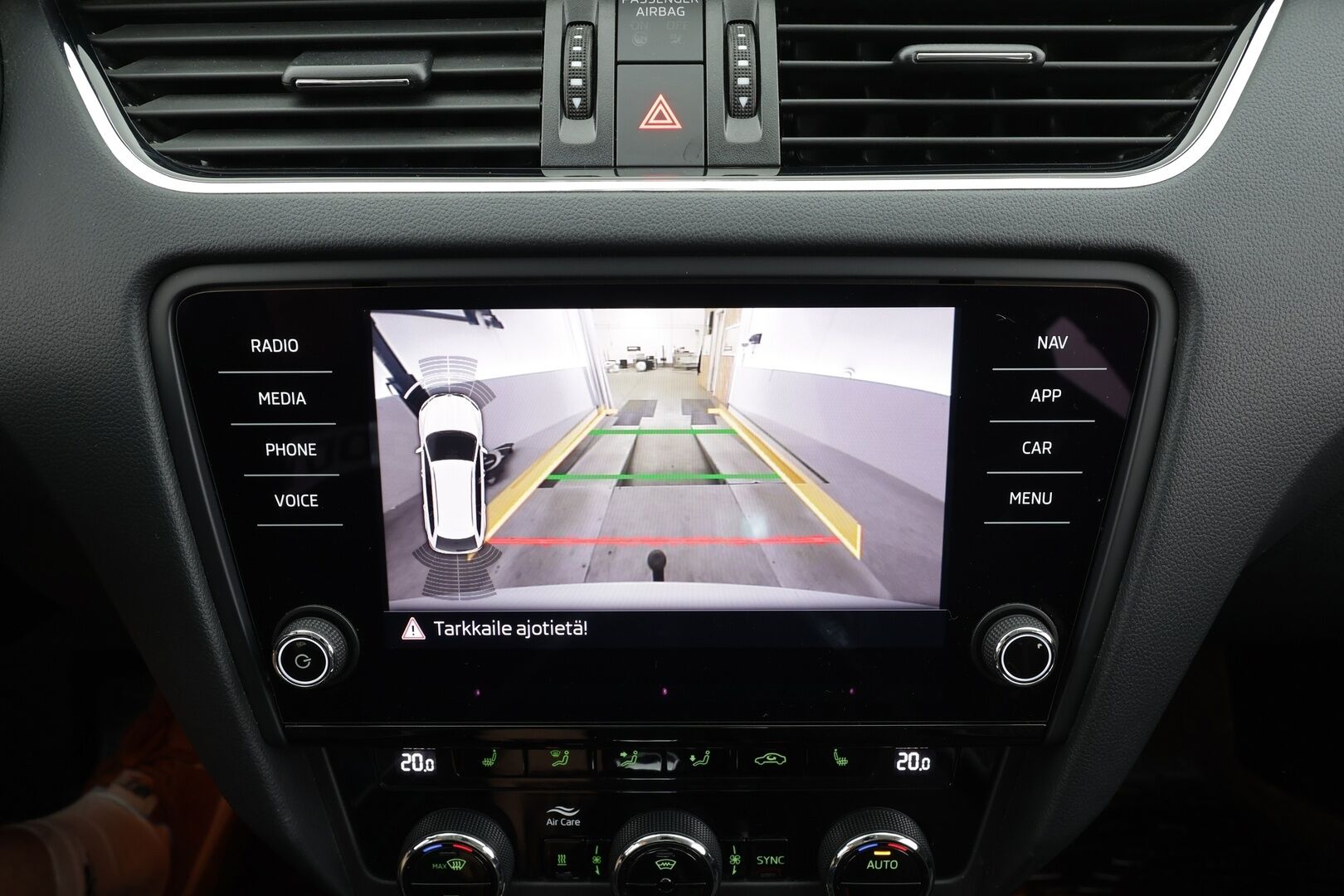 Skoda Octavia 2019 Combi 1,5 TSI Style DSG Autom. - | ACC | Webasto | Koukku | Sporttipenkit | LED | P.kamera | Lane Assist | BSM | Apple & android | Keyless | Sähk. takaluukku | Lämm. tuulilasi | 2x renkaat aluin |