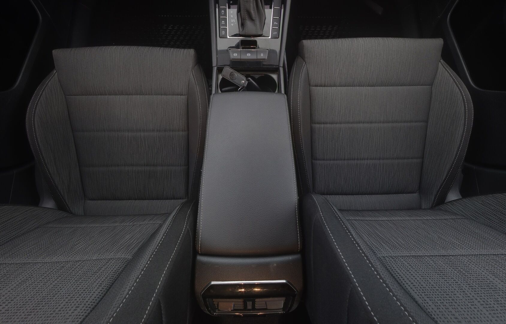 Skoda Superb 2019 Combi 2,0 TDI 190 4x4 Ambition BusinessLine DSG Aut. *Webasto / Alletaittuva koukku / Muistipenkki / Talvivarusteet!*