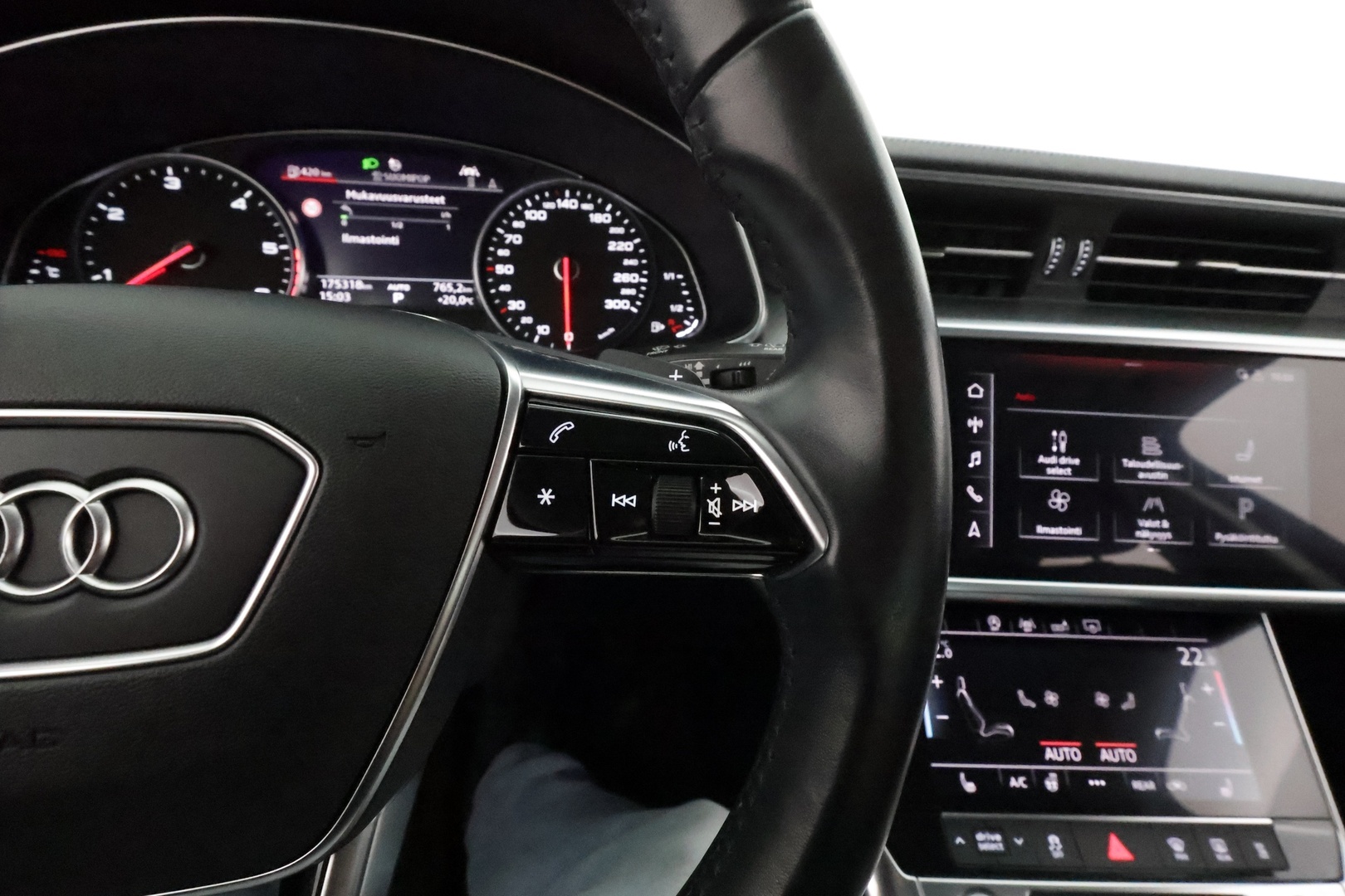 Audi A6 2019 Avant Business Design Launch Edition 45 TDI quattro tiptronic ** Webasto / Koukku / 360° / Matrix-LED / Muistipenkki ** - 3,99% KORKOTARJOUS TÄHÄN AUTOON 21.9. ASTI - Suomi-auto / Kahdet Renkaat / Nahkaverhoilu