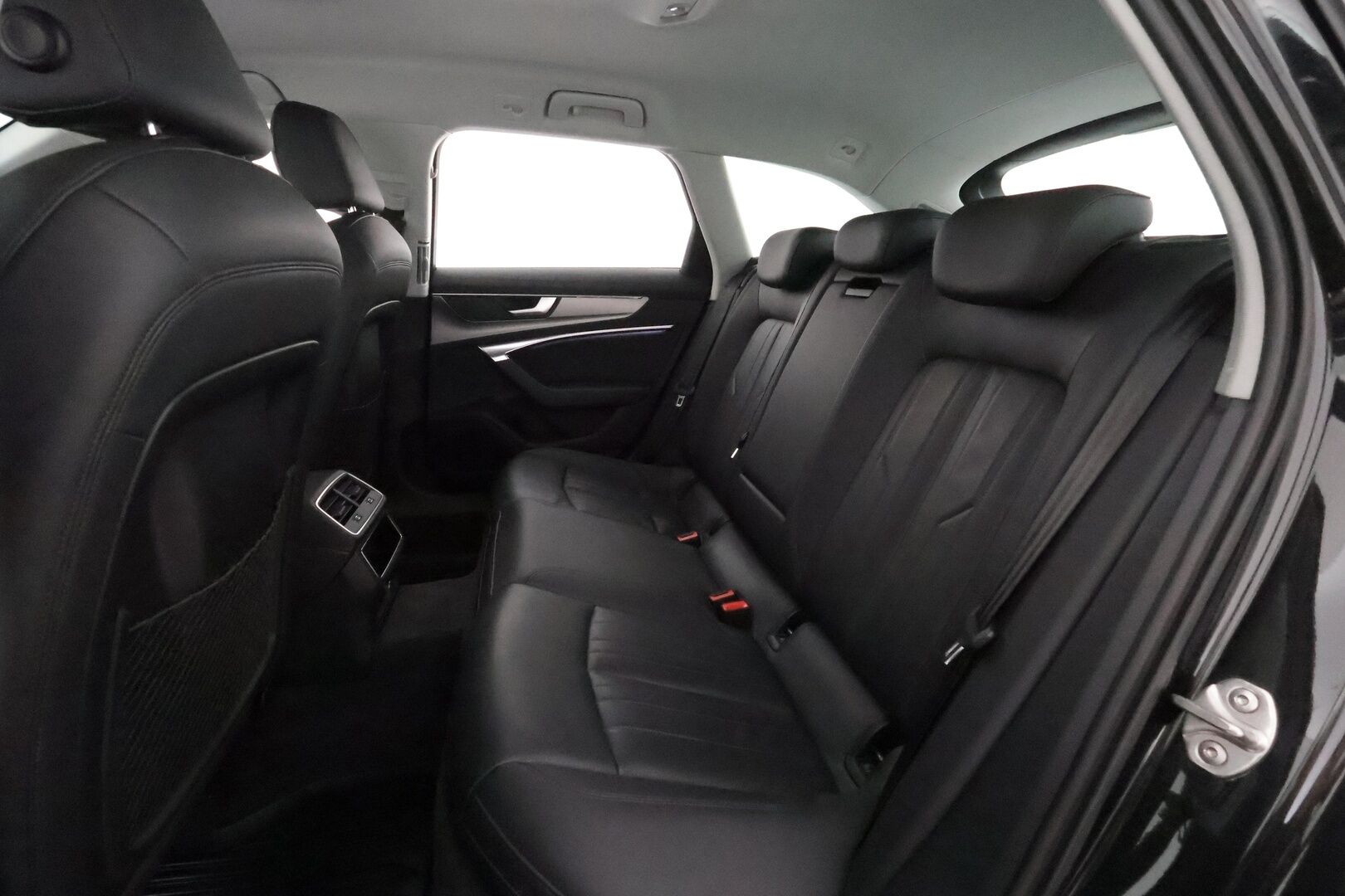 Audi A6 2019 Avant Business Design Launch Edition 45 TDI quattro tiptronic ** Webasto / Koukku / 360° / Matrix-LED / Muistipenkki ** - Suomi-auto / Kahdet Renkaat