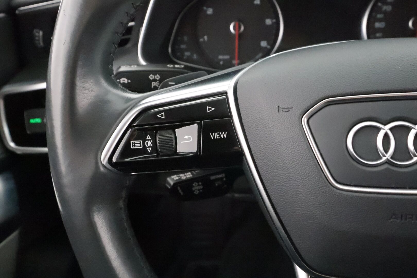 Audi A6 2019 Avant Business Sport Launch Edition 45 TDI quattro tiptronic * Webasto / Koukku / ACC / LED / P.Kamera / Sportpenkit * - Suomi-auto / Kahdet renkaat 