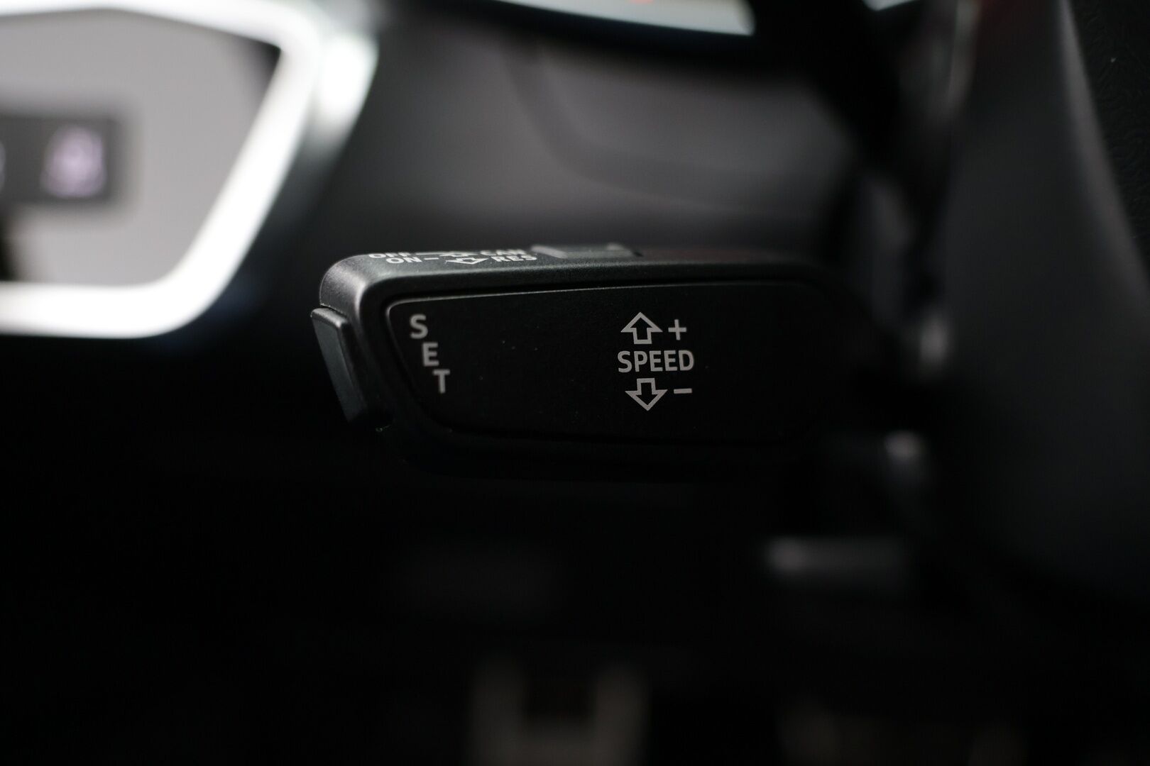 Audi A6 2019 Avant Business Sport Launch Edition 45 TDI quattro tiptronic-autom. ** Bang&Olufsen Premium 3D / 360 kamera / Webasto / Sähk. Koukku / S-Line / - Todella hyvin pidetty yksilö / Runsaasti ja avokätisesti varusteltu / Upea kokonaisuus - HULLUT AVAJAISHULINAT KORKOTARJOUS 3,29 %