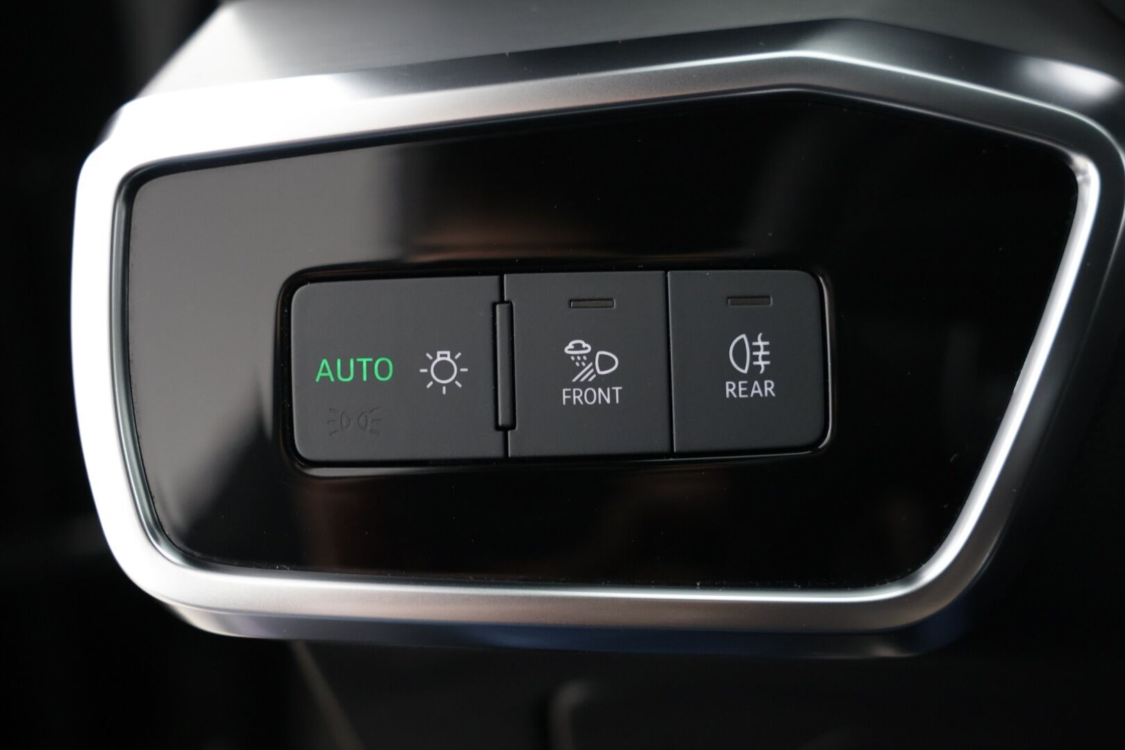 Audi A6 2019 Avant Business Sport Launch Edition 45 TDI quattro tiptronic-autom. ** Bang&Olufsen Premium 3D / 360 kamera / Webasto / Sähk. Koukku / S-Line / - Todella hyvin pidetty yksilö / Runsaasti ja avokätisesti varusteltu / Upea kokonaisuus - HULLUT AVAJAISHULINAT KORKOTARJOUS 3,29 %